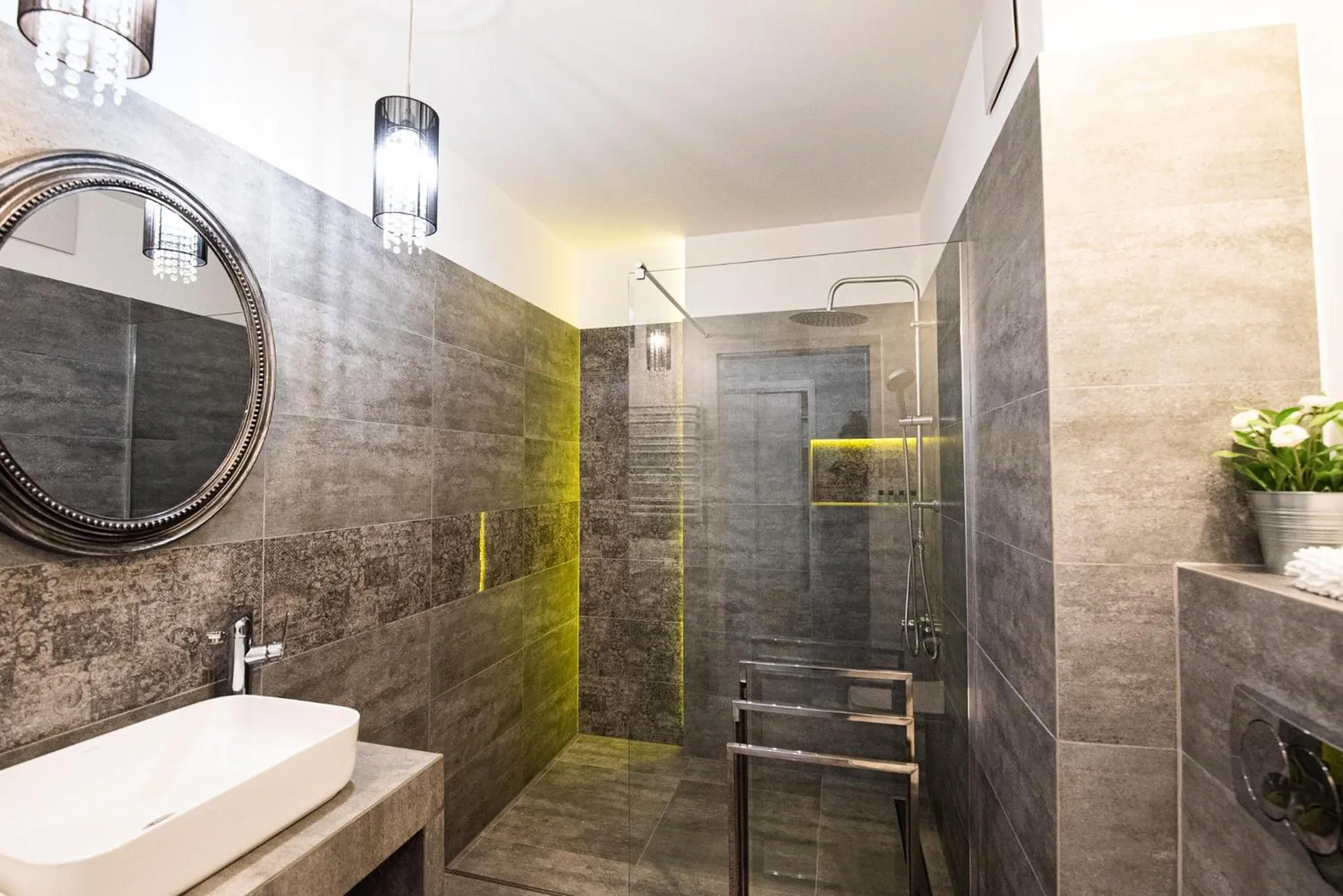 Bathroom in City Lights Kazimierz