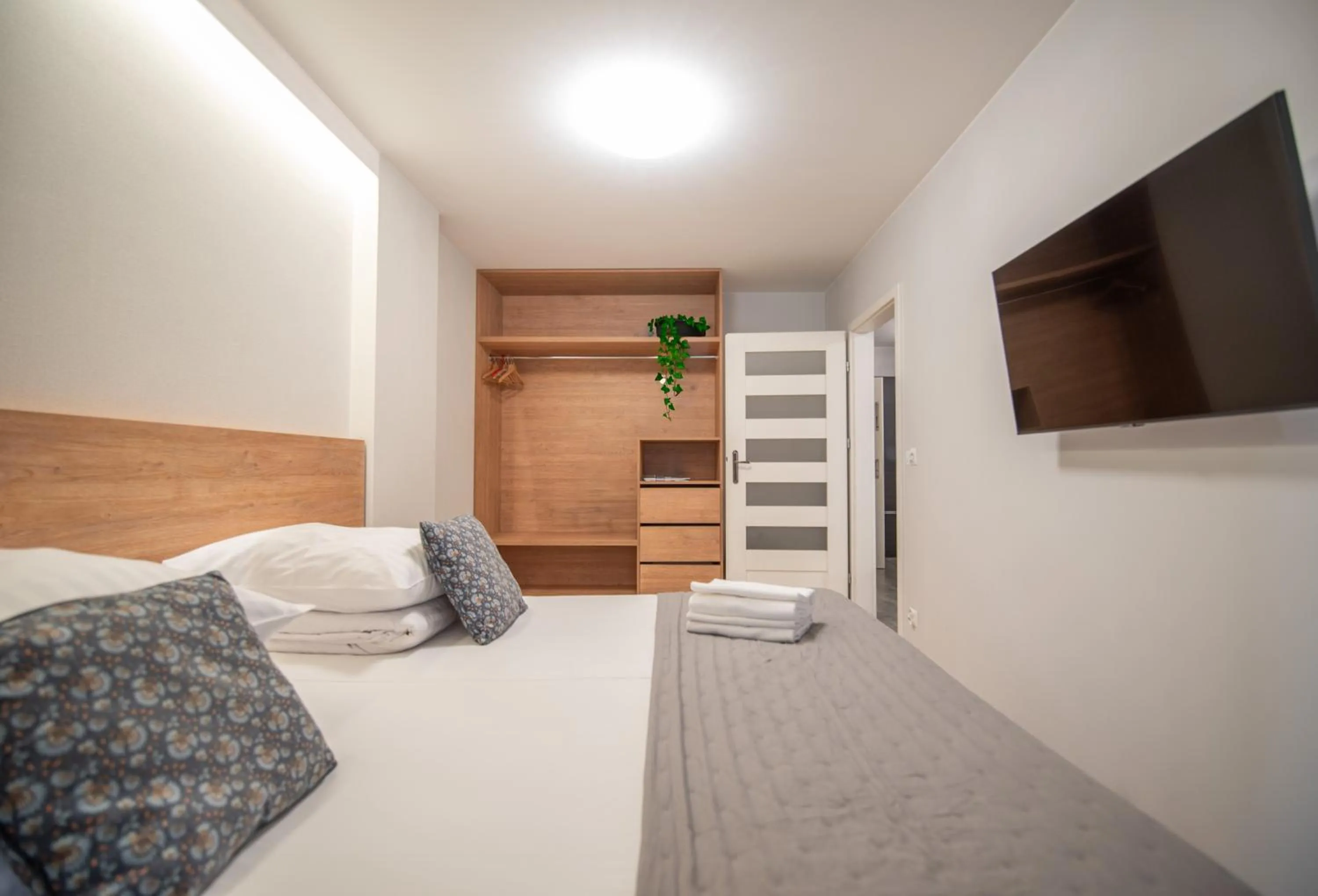 Bedroom, Bed in City Lights Kazimierz