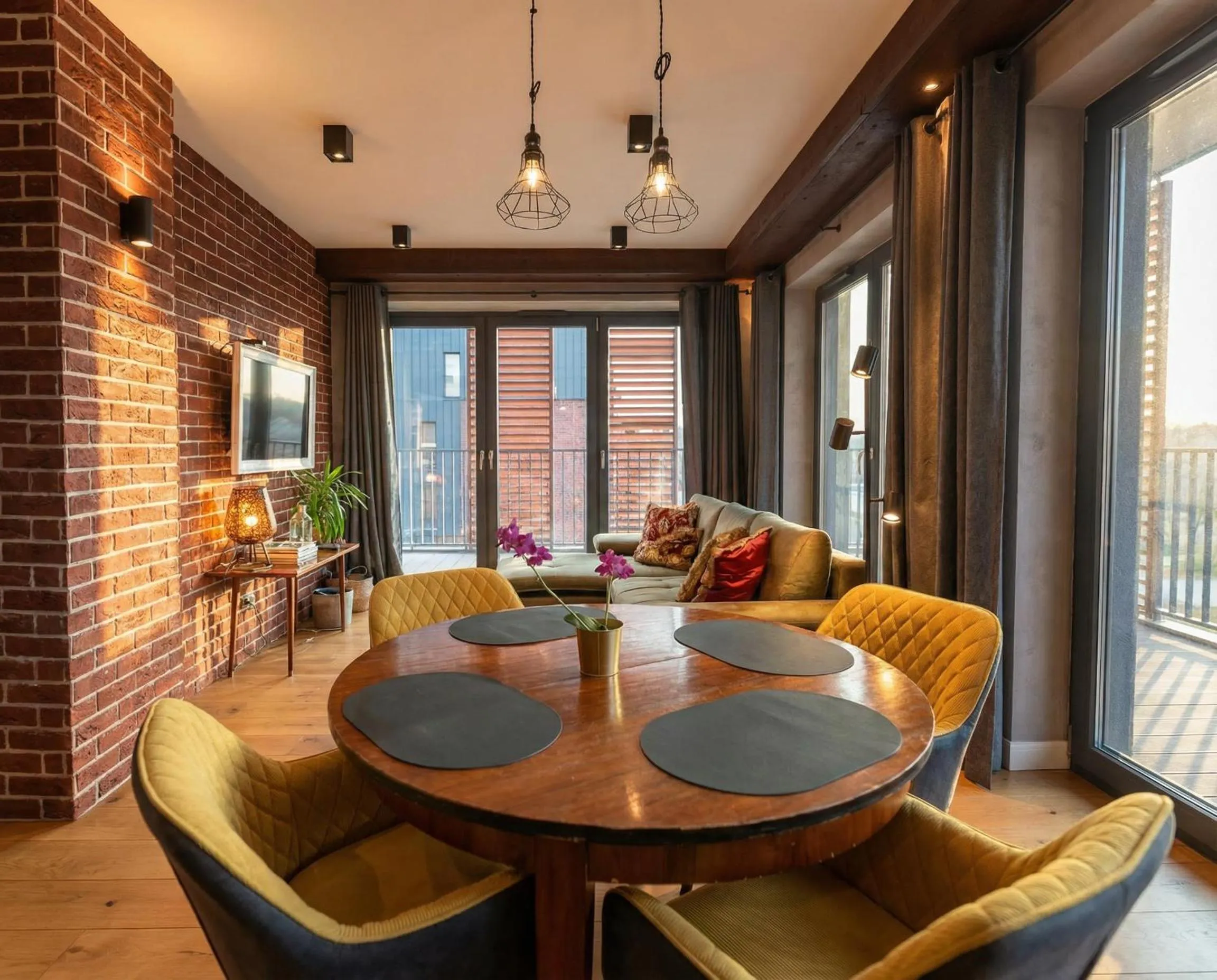 Dining area in City Lights Kazimierz