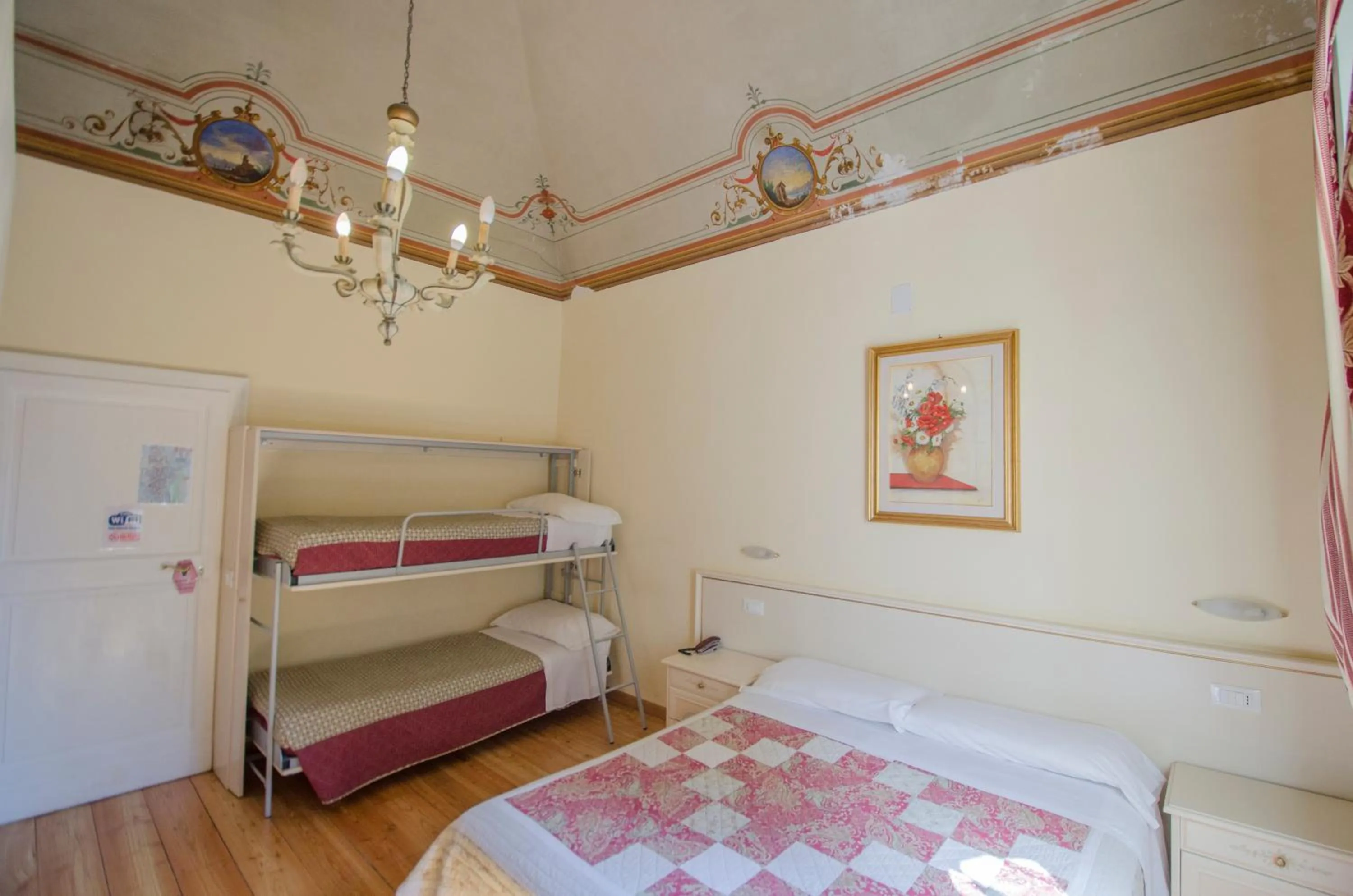 Bedroom, Bed in Hotel Iris