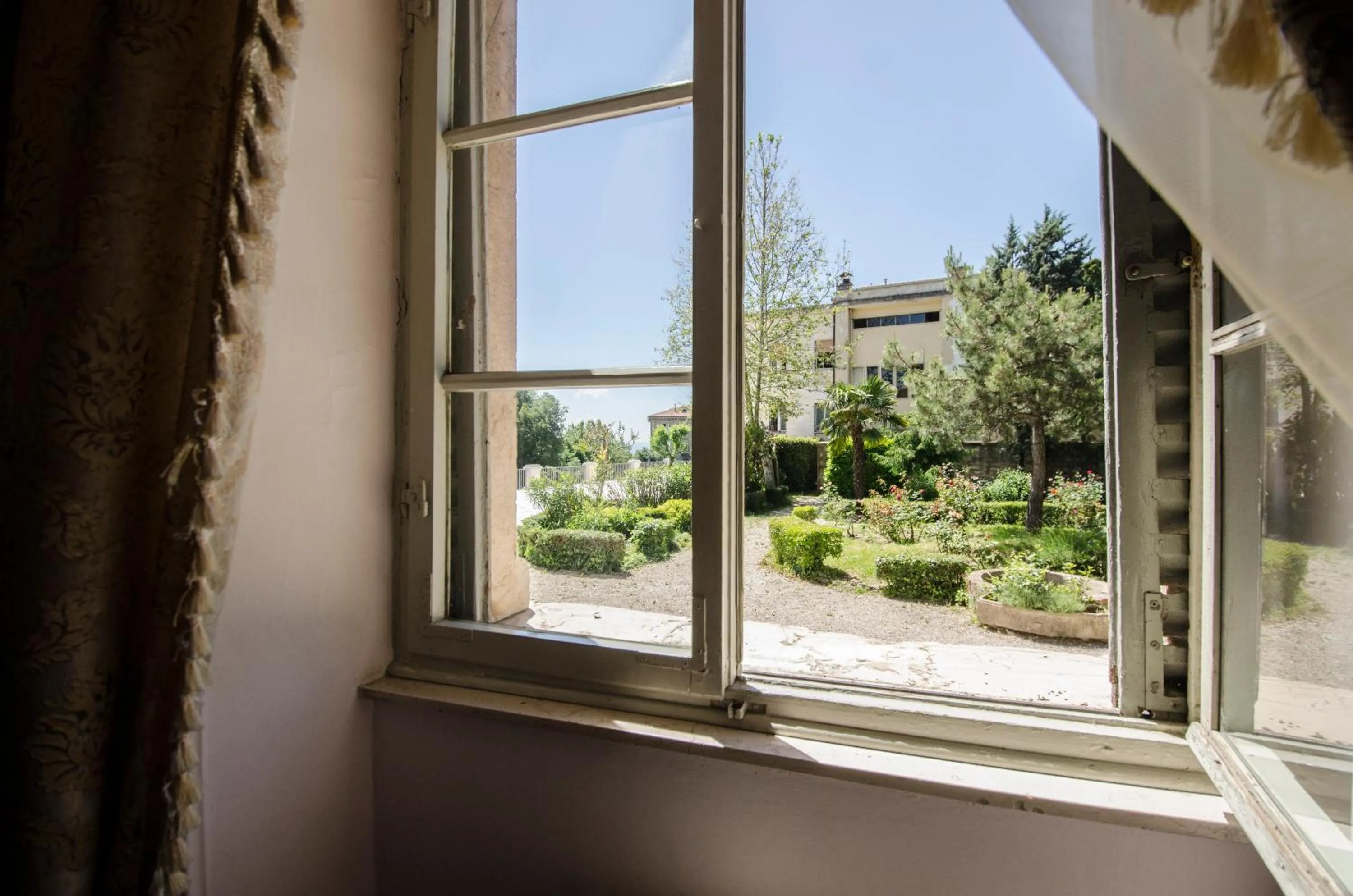 Garden view in Hotel Iris