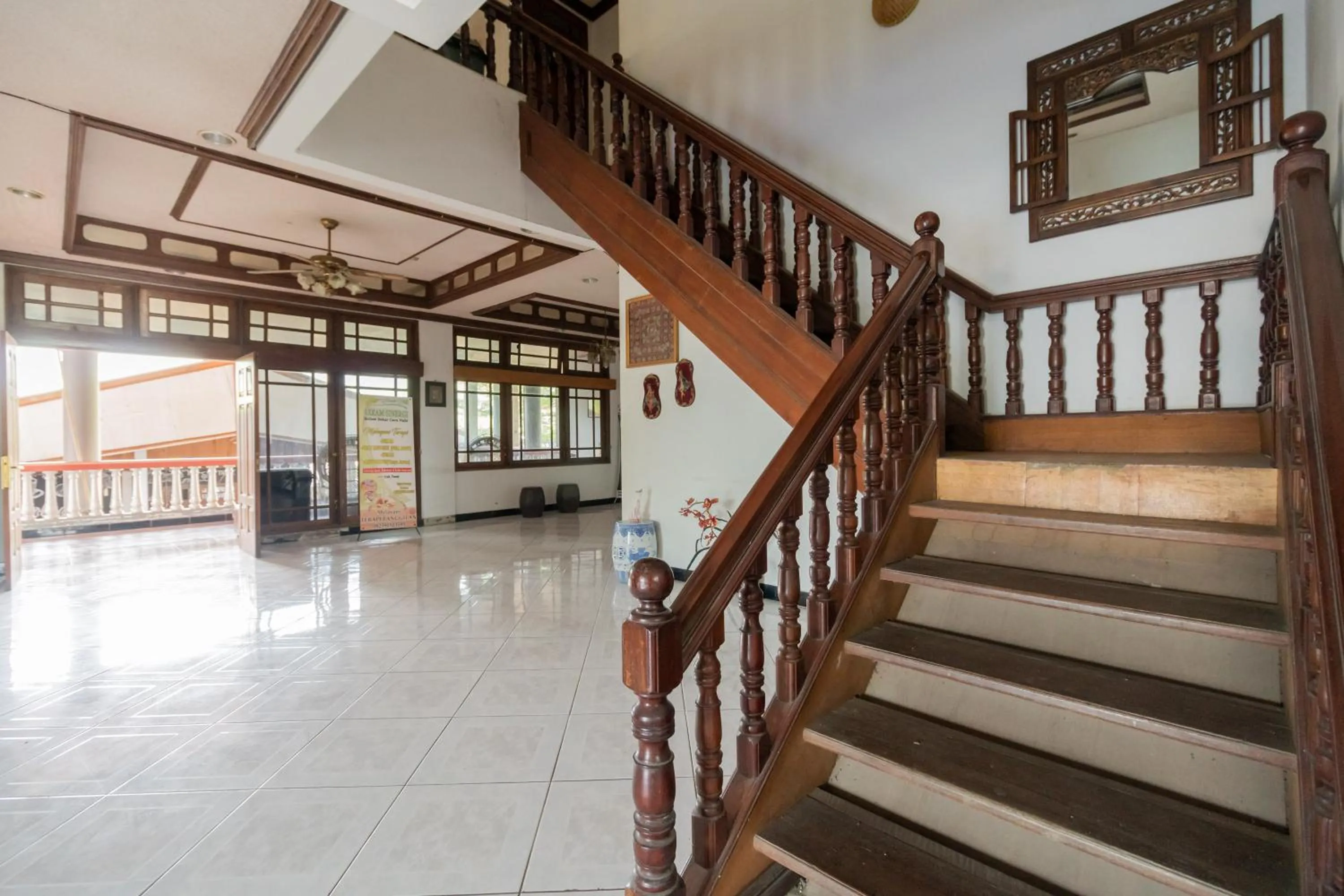 Facade/entrance in RedDoorz Syariah near Kawasan Saribu Rumah Gadang Solok Selatan