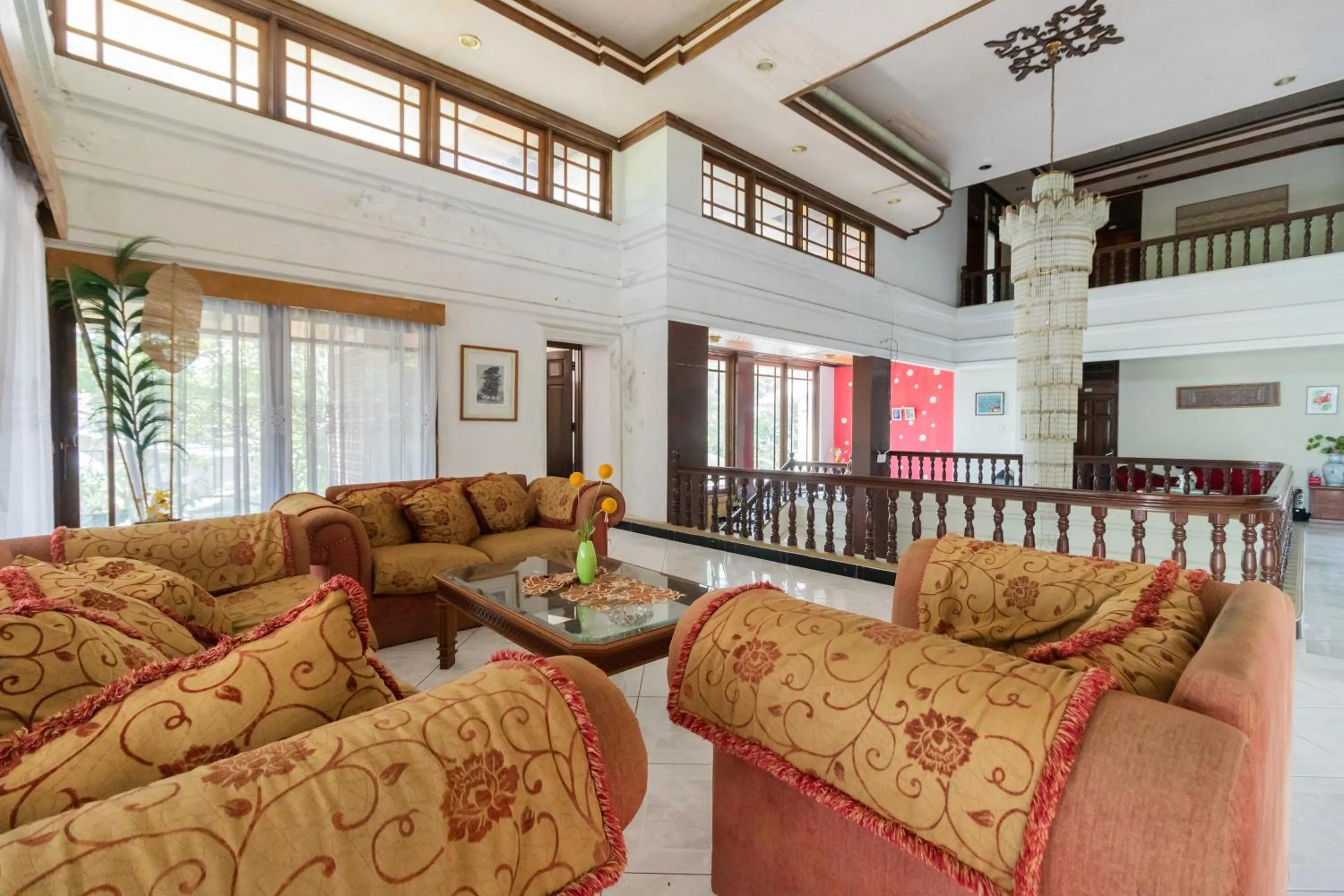 Living room in RedDoorz Syariah near Kawasan Saribu Rumah Gadang Solok Selatan