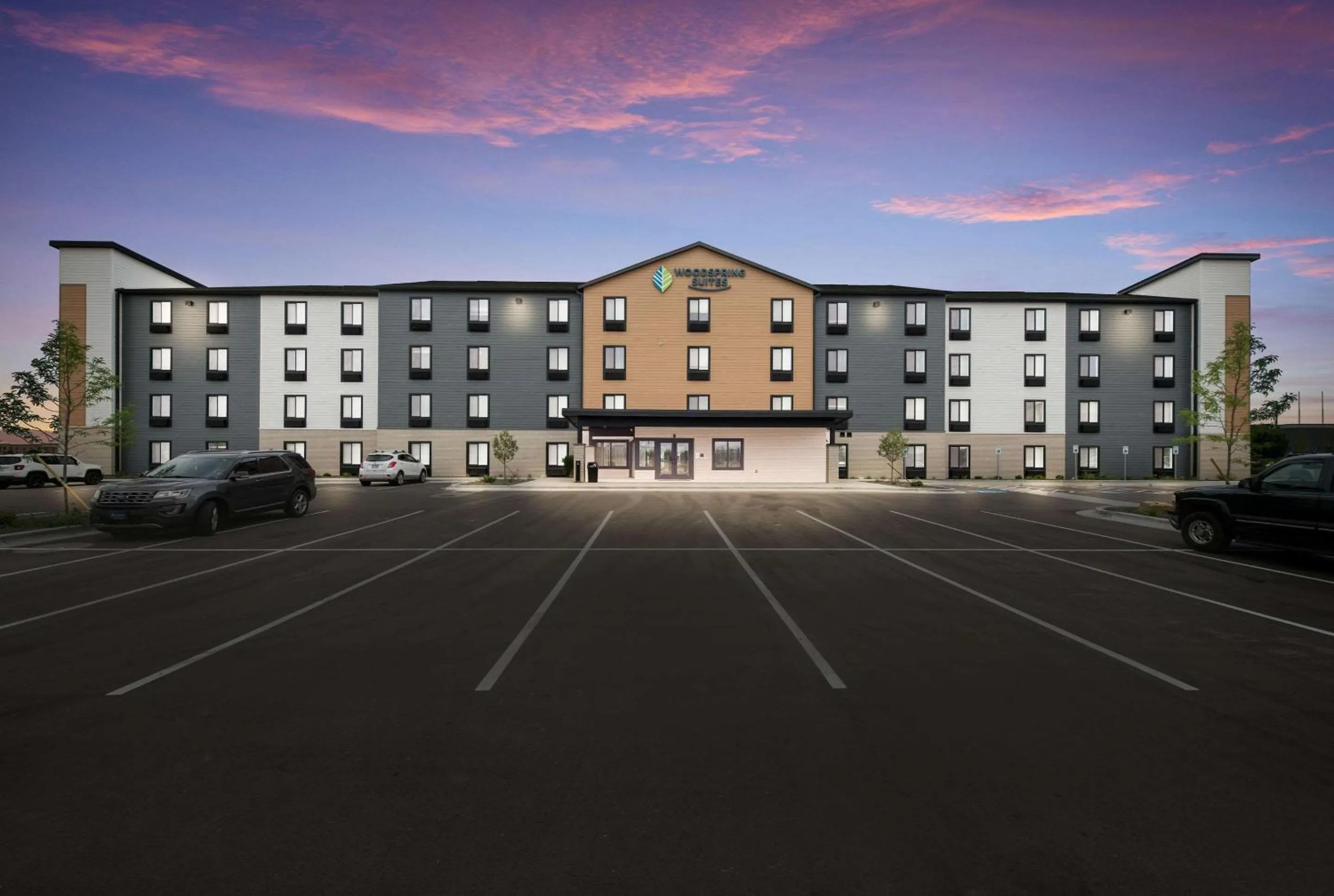 Property building in WoodSpring Suites Meridian
