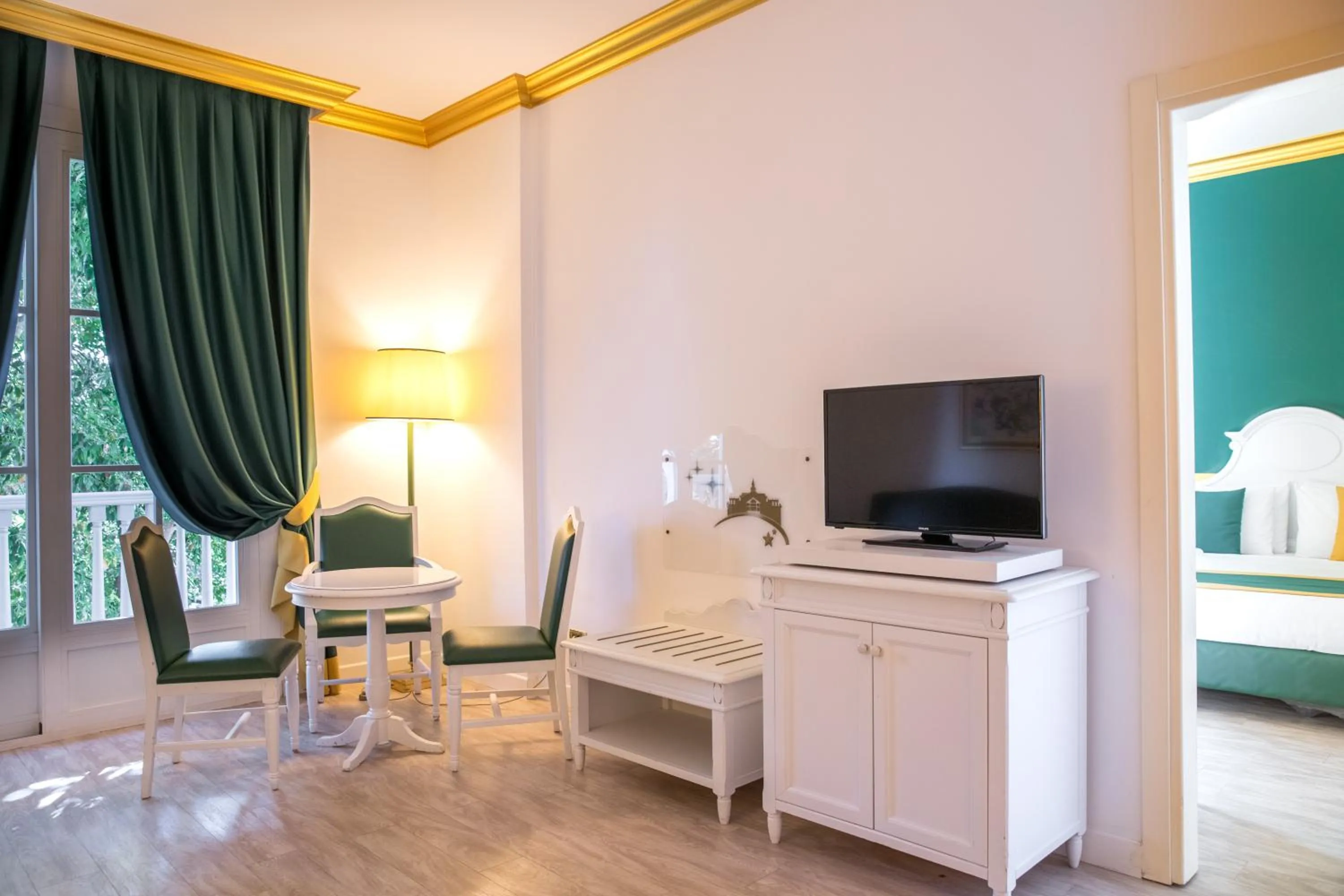 TV and multimedia in Gardaland Hotel