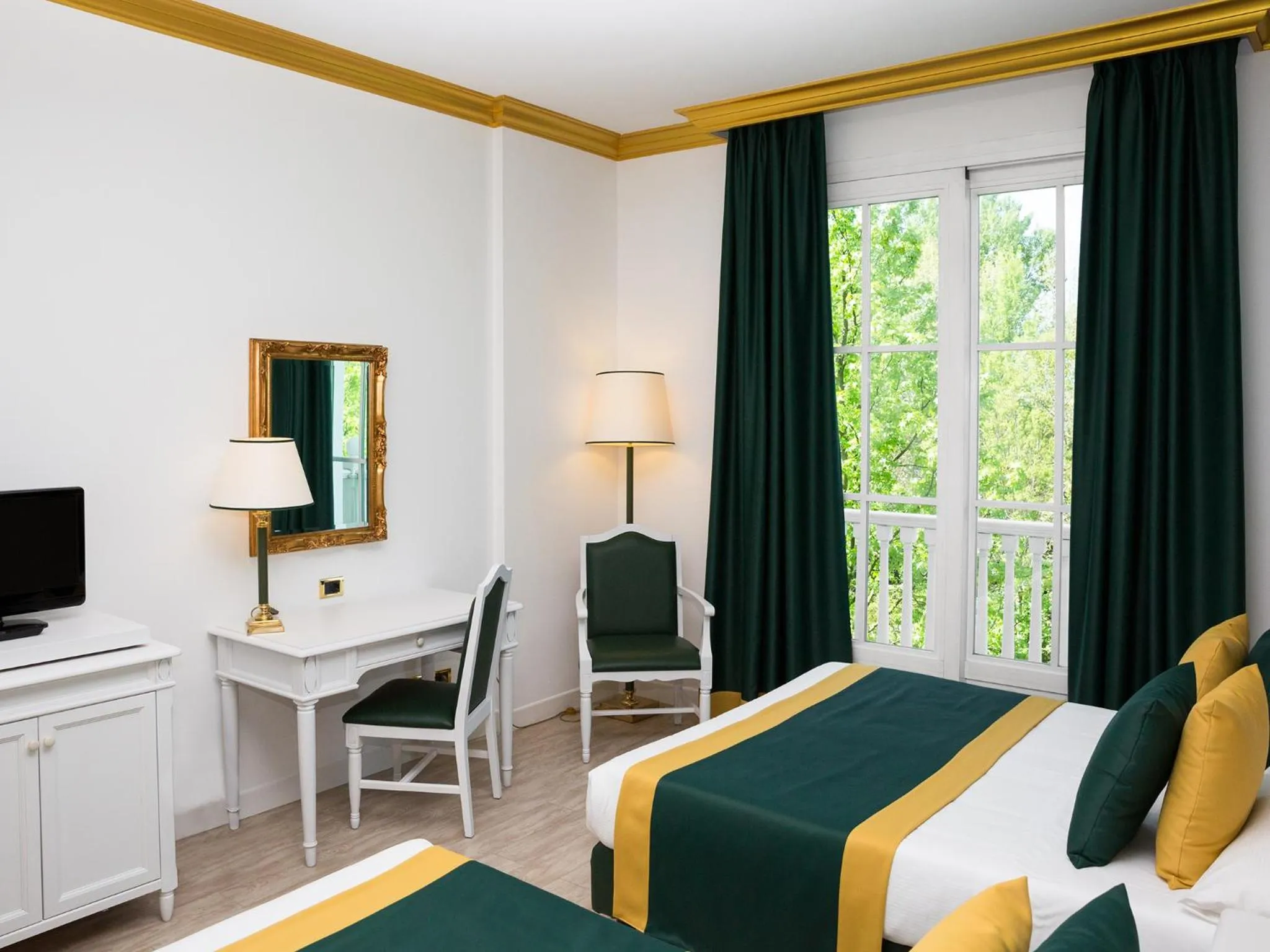 Bed in Gardaland Hotel