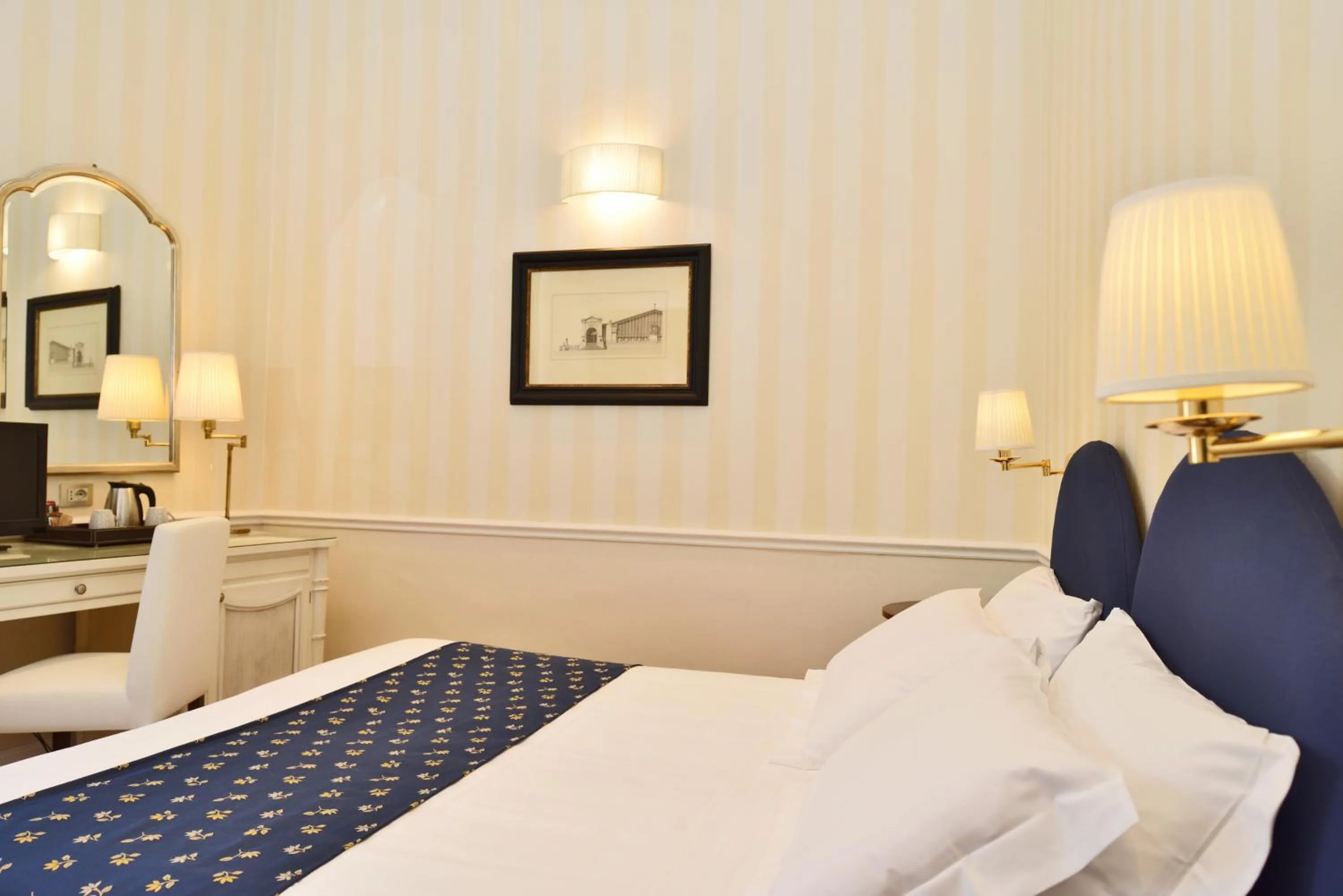 Bed in Hotel Firenze e Continentale