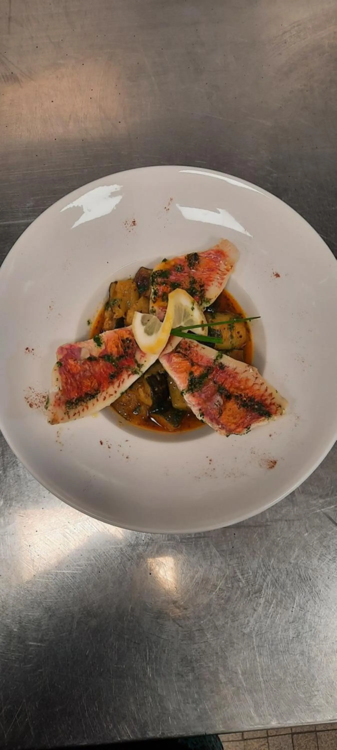 Restaurant/places to eat in Le Gue de Genes