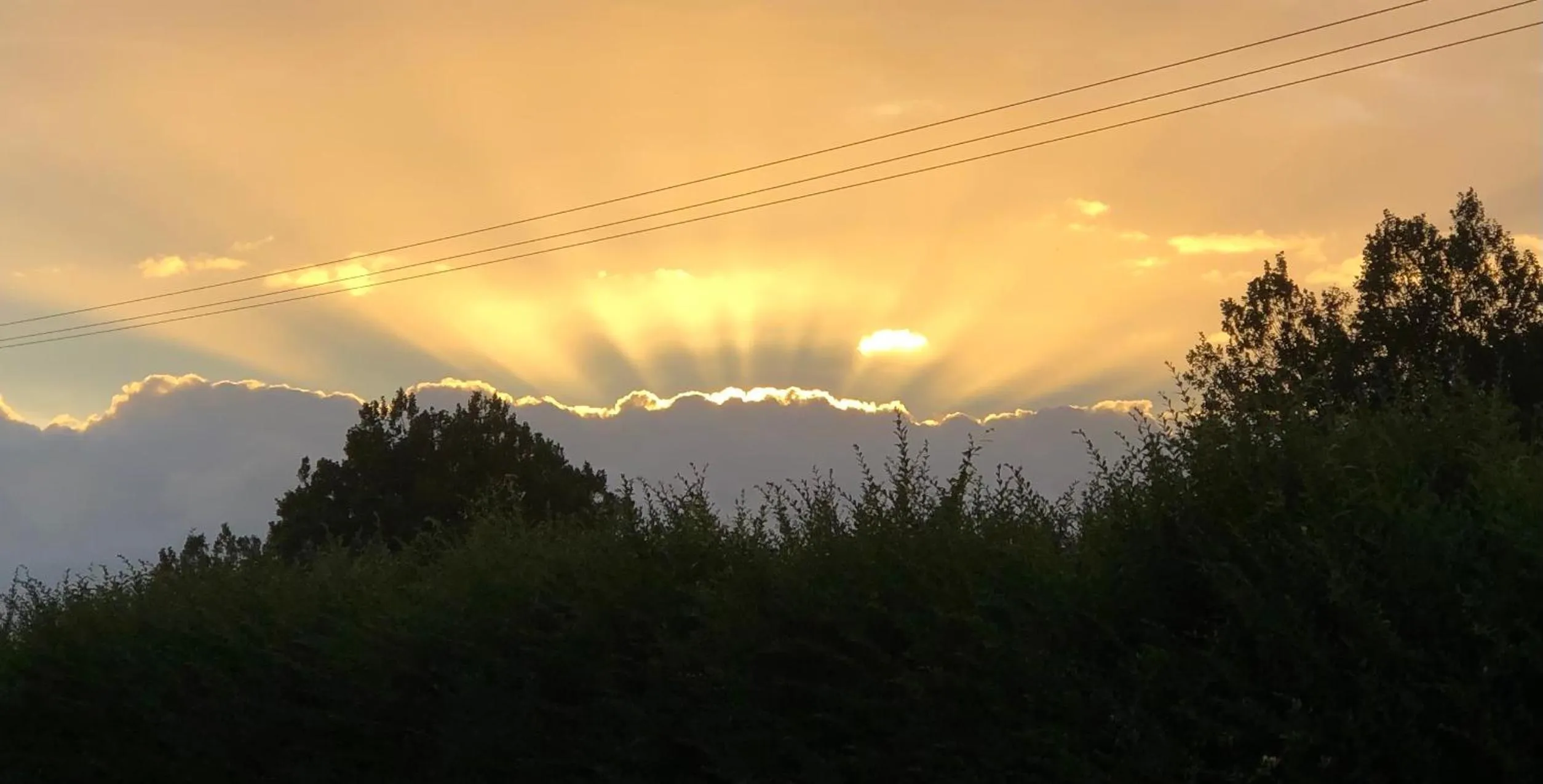 Sunset in Cosy Country Stay B&B