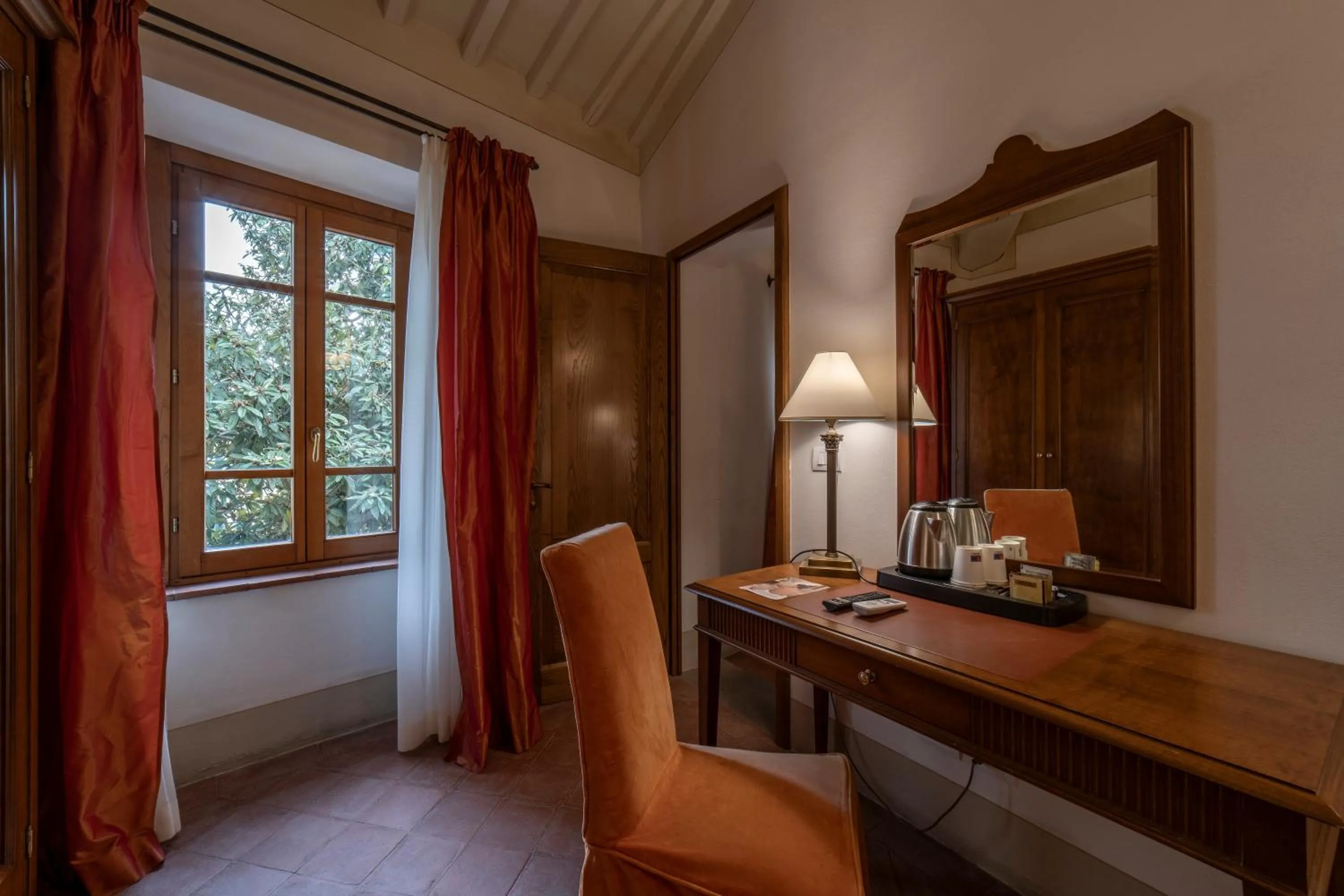 hair dresser in Hotel Palazzo San Niccolò & Spa