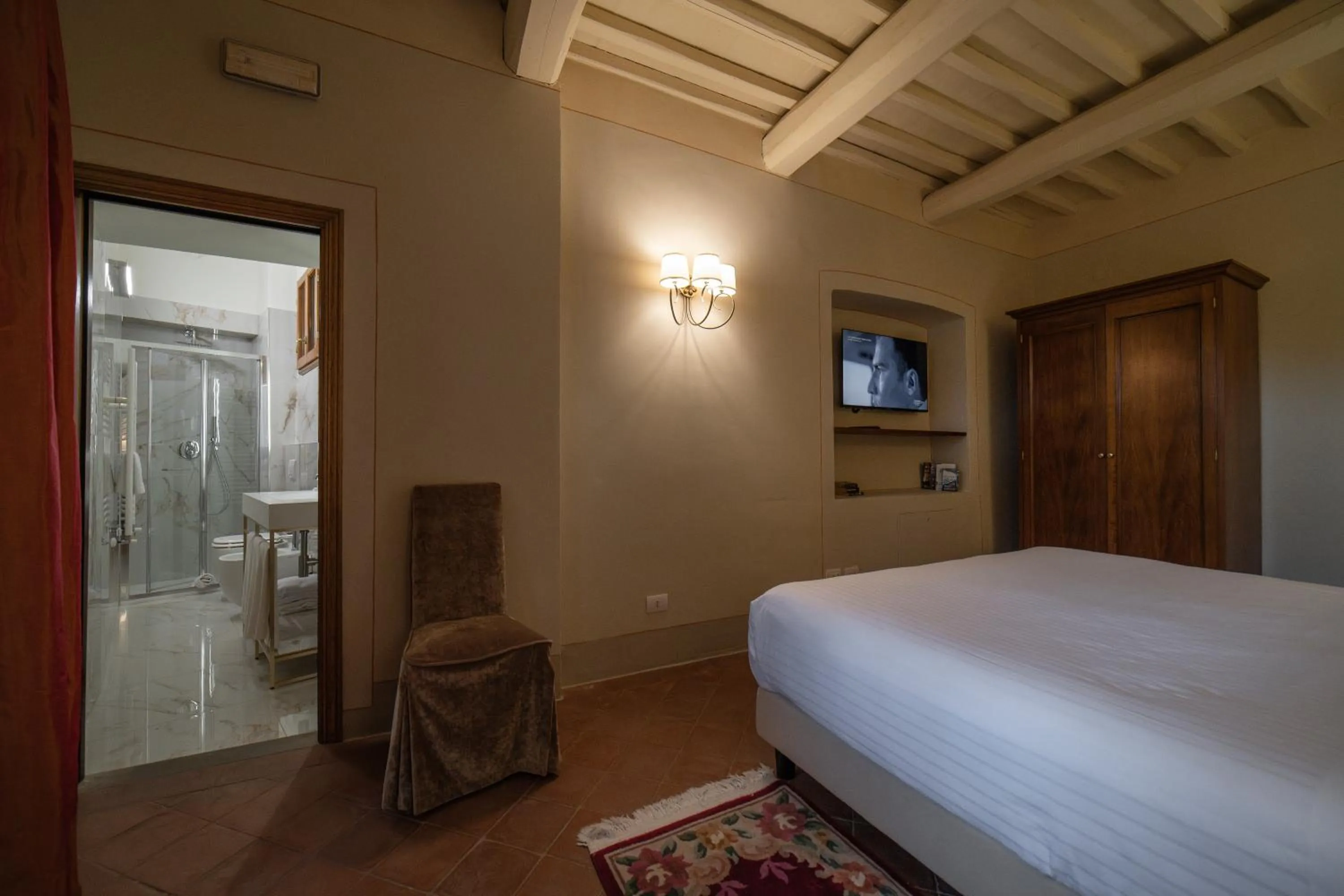 Photo of the whole room, Bed in Hotel Palazzo San Niccolò & Spa