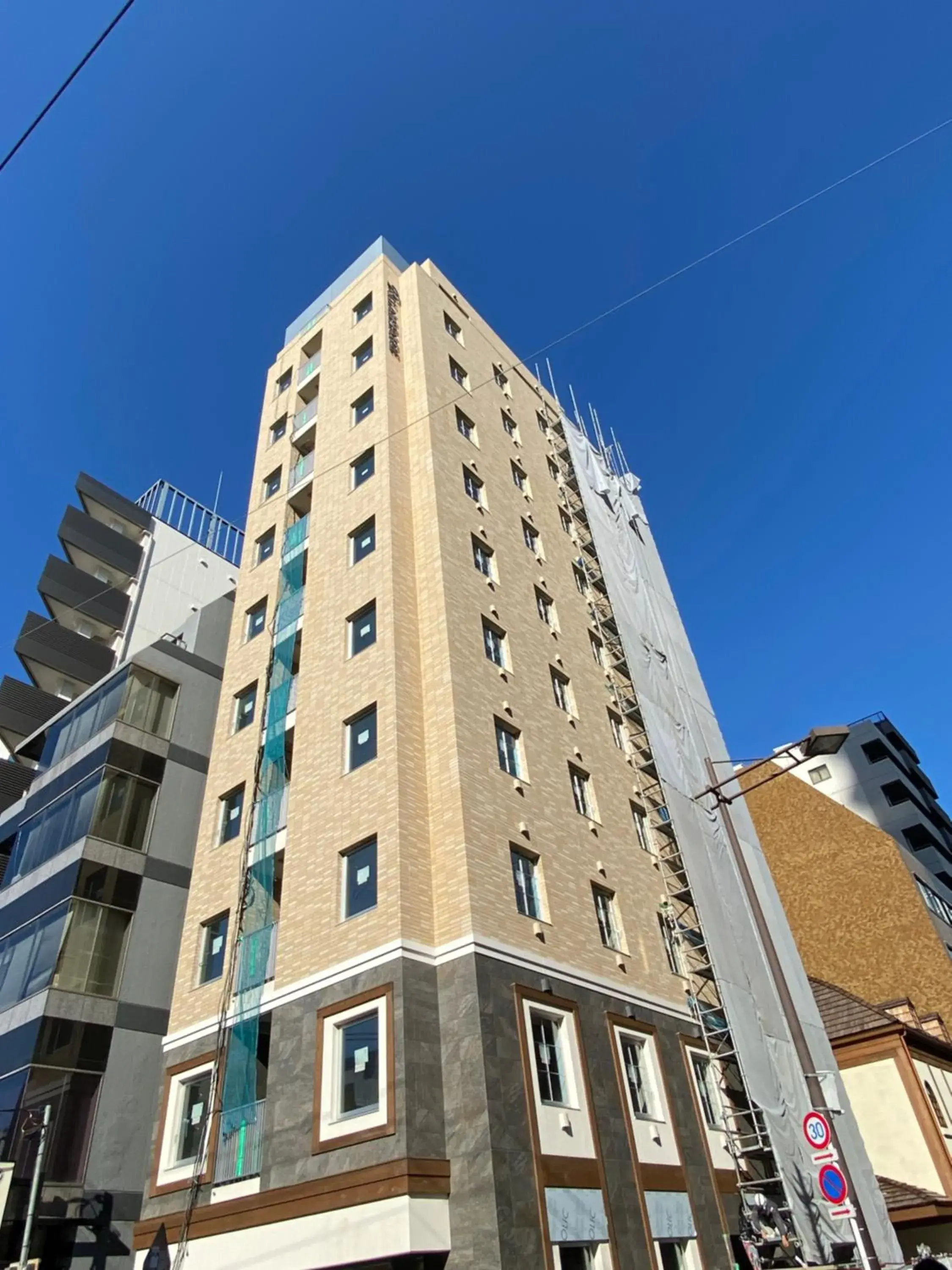 Property building in Hotel Rilassare Tokyo Property building in Hotel Rilassare Tokyo