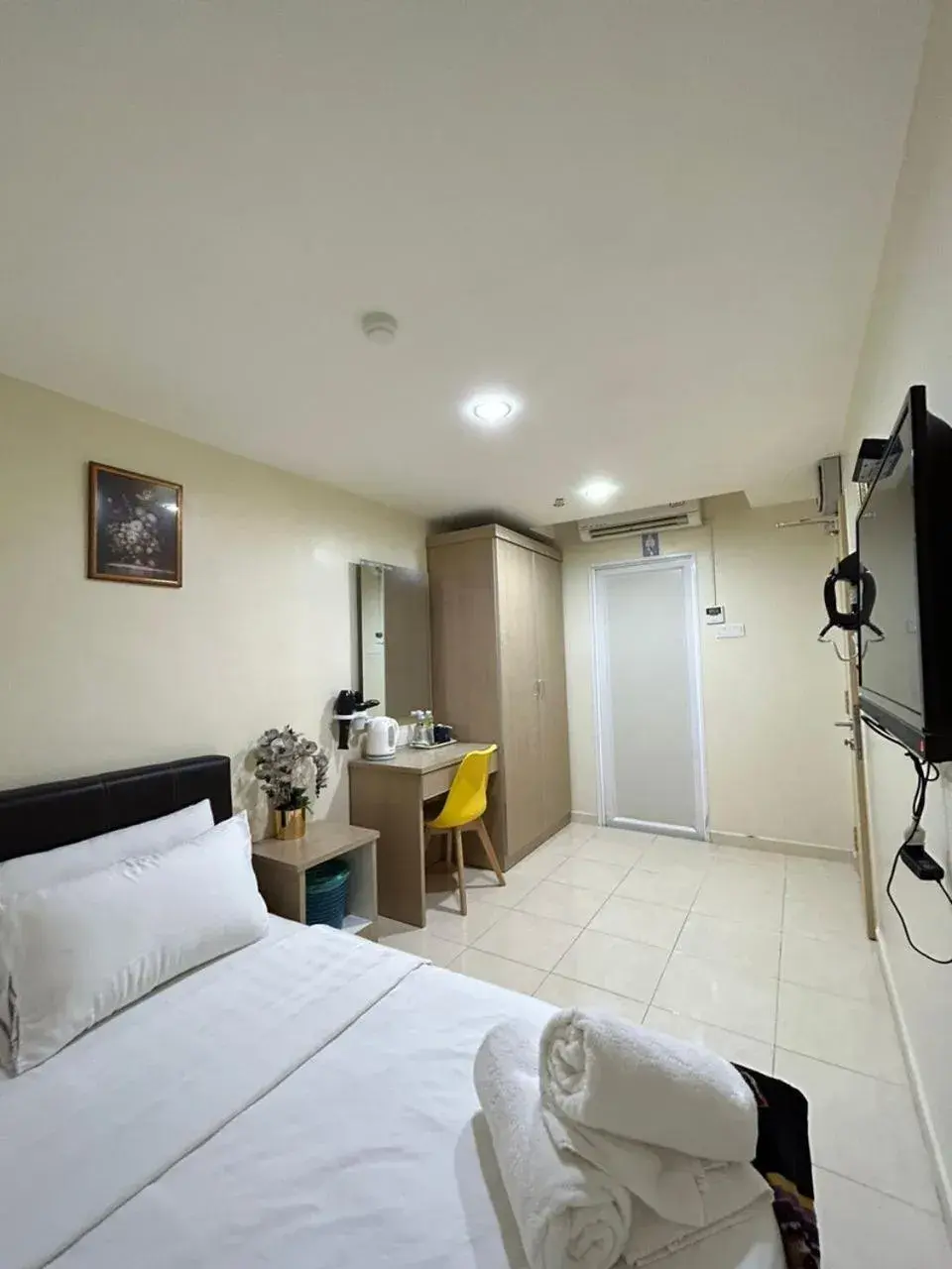 Double Room in Noor Hotel Kangar Double Room in Noor Hotel Kangar