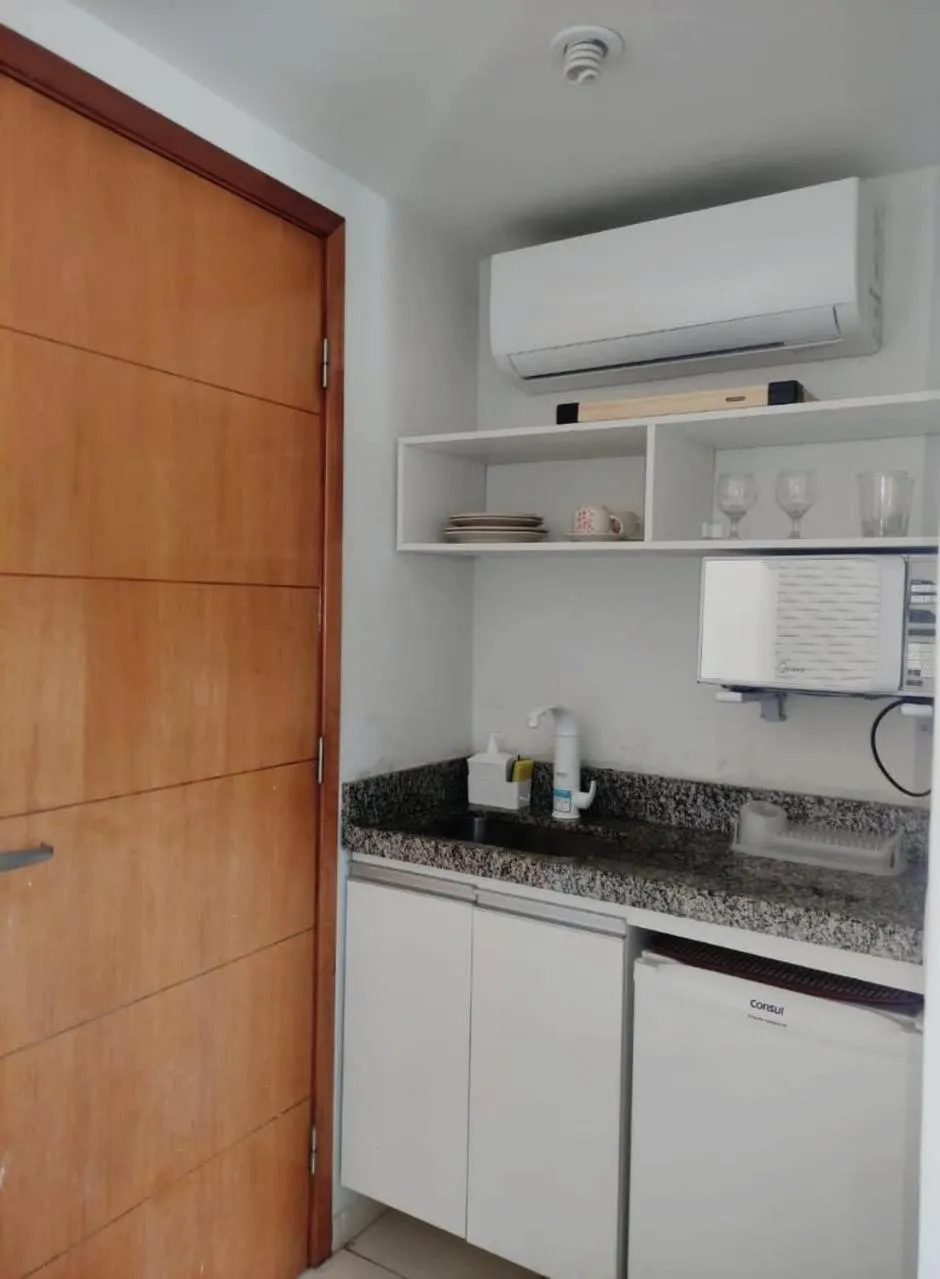 Kitchen or kitchenette in Apto Inteiro Cabo Branco pé na areia