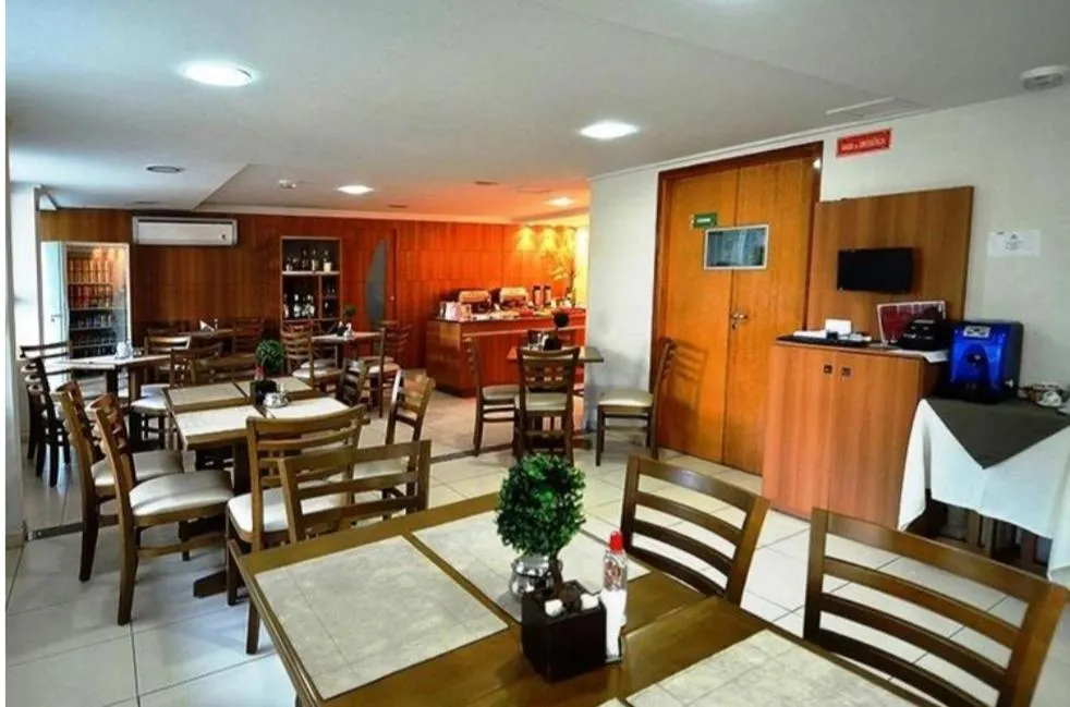 Restaurant/places to eat in Apto Inteiro Cabo Branco pé na areia