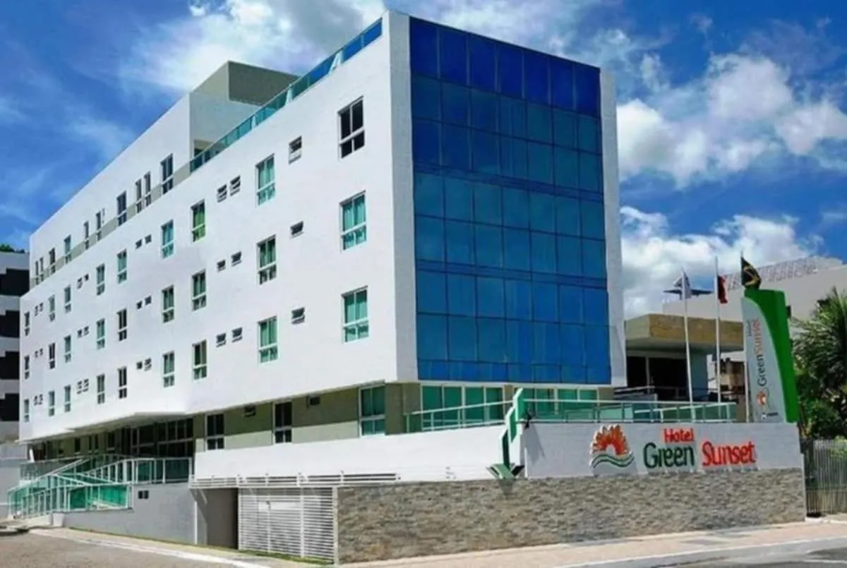 Property building in Apto Inteiro Cabo Branco pé na areia