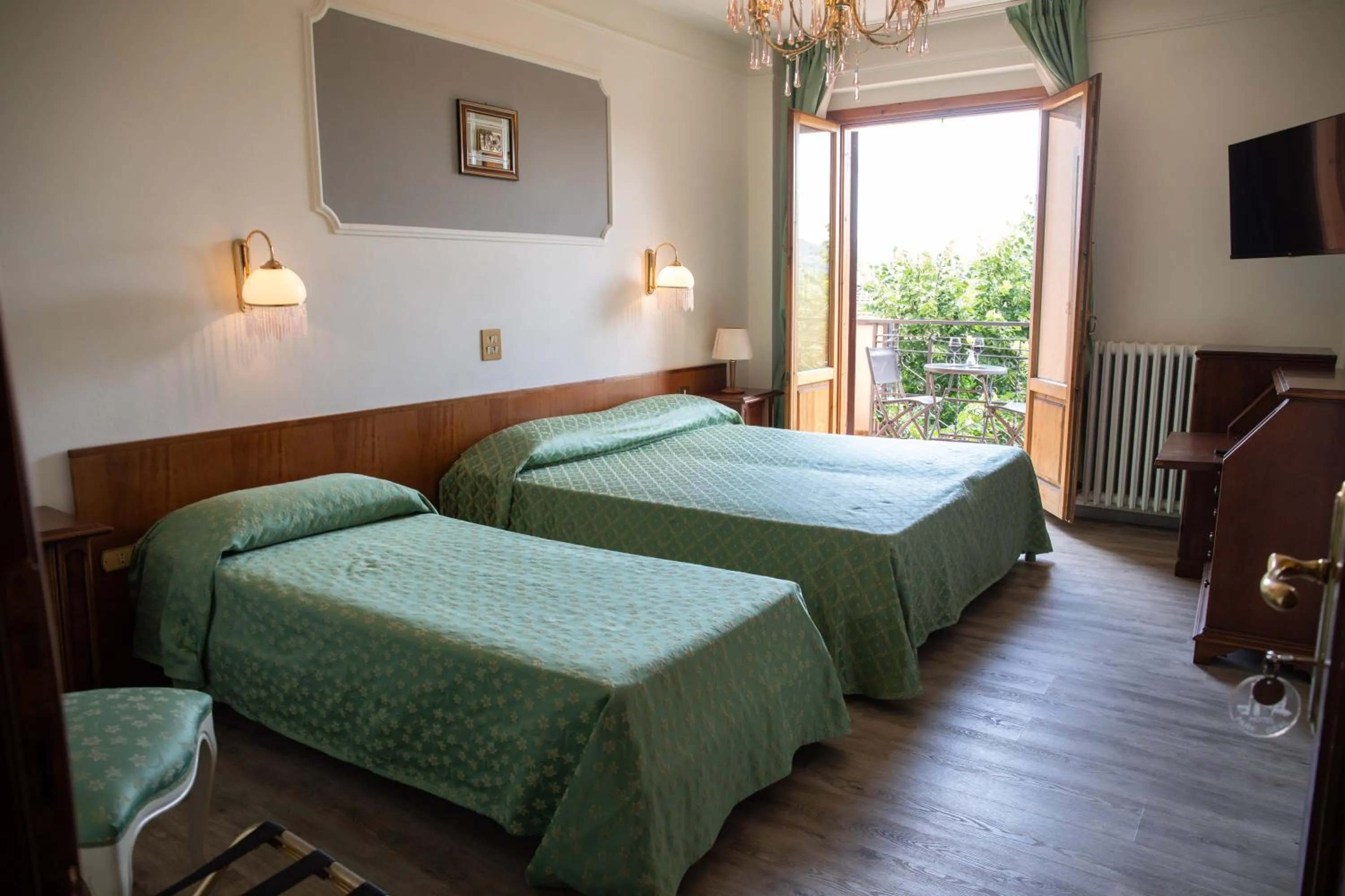 Bed in Hotel Park Ge.Al.