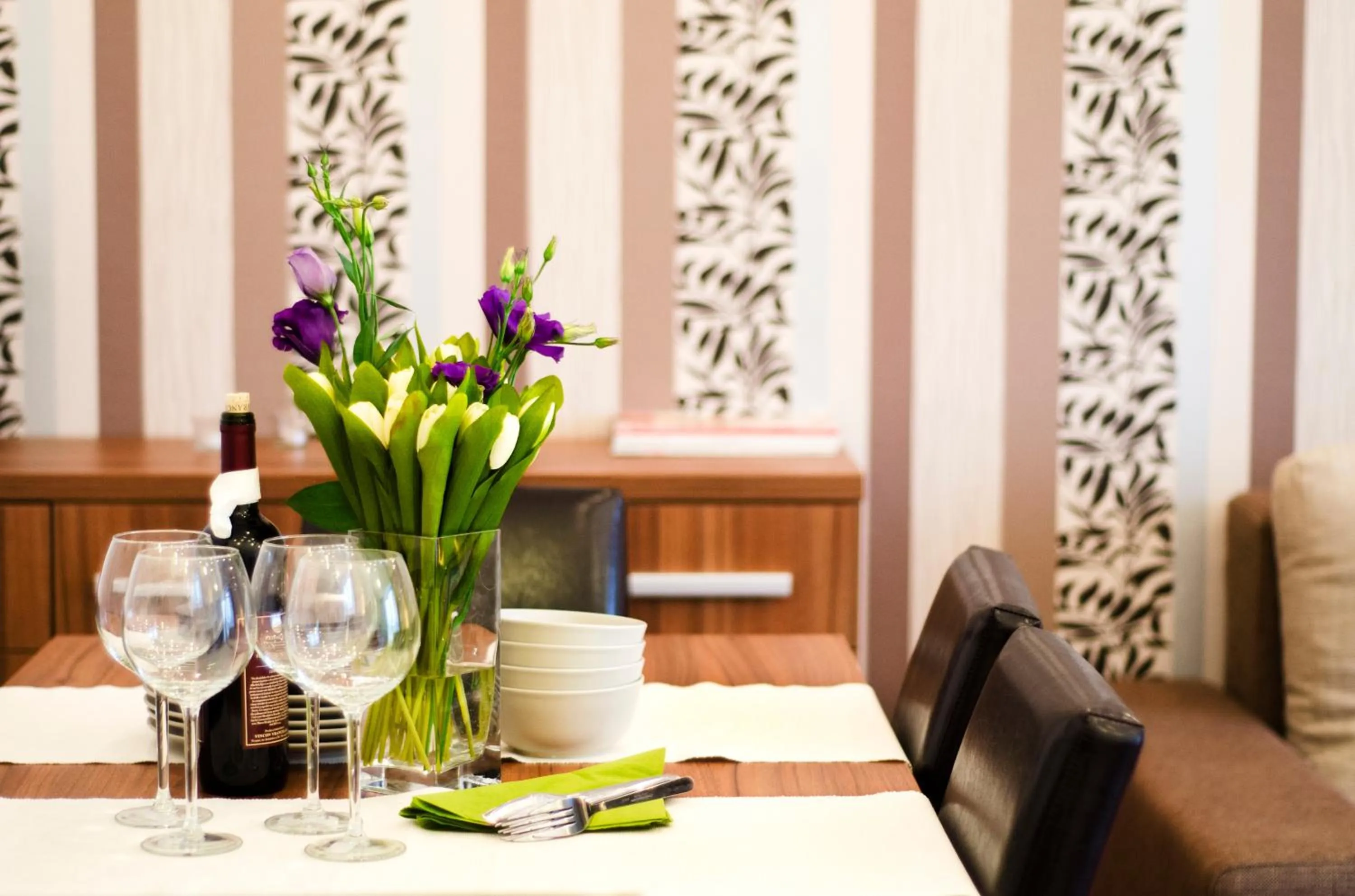 Dining area in 6 Apartments