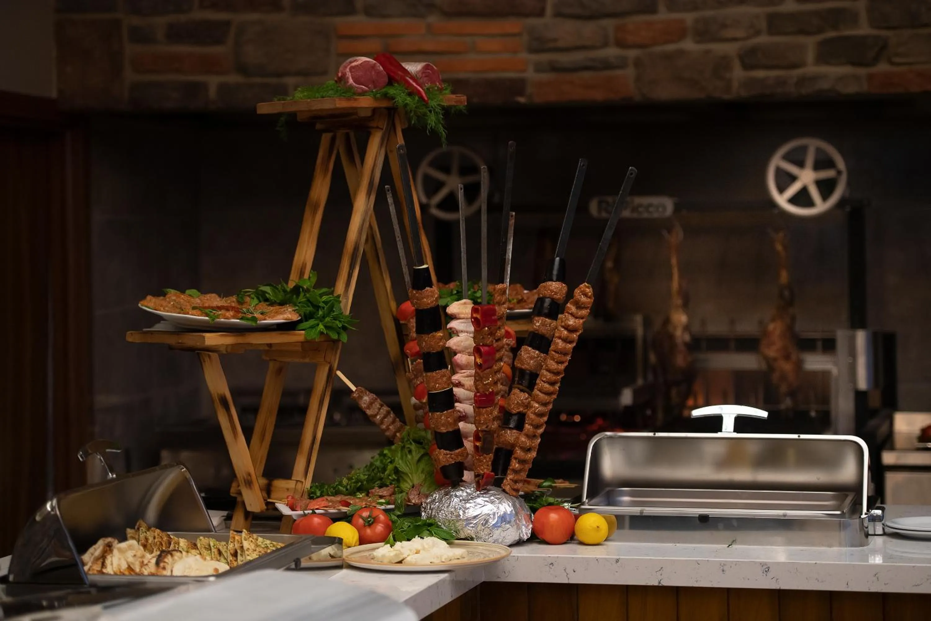 Food in Oz Hotels Side Premium