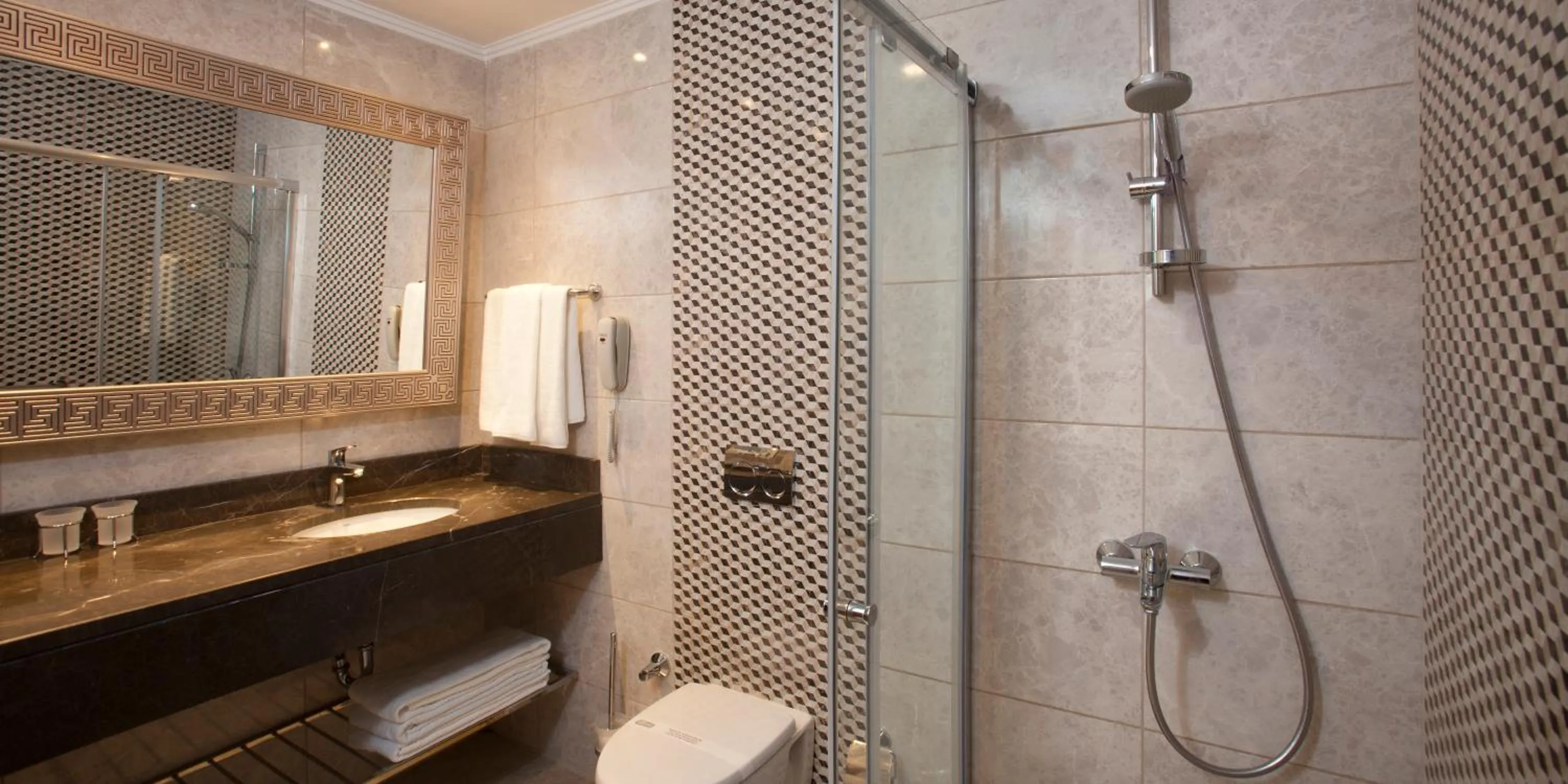 Bathroom in Oz Hotels Side Premium