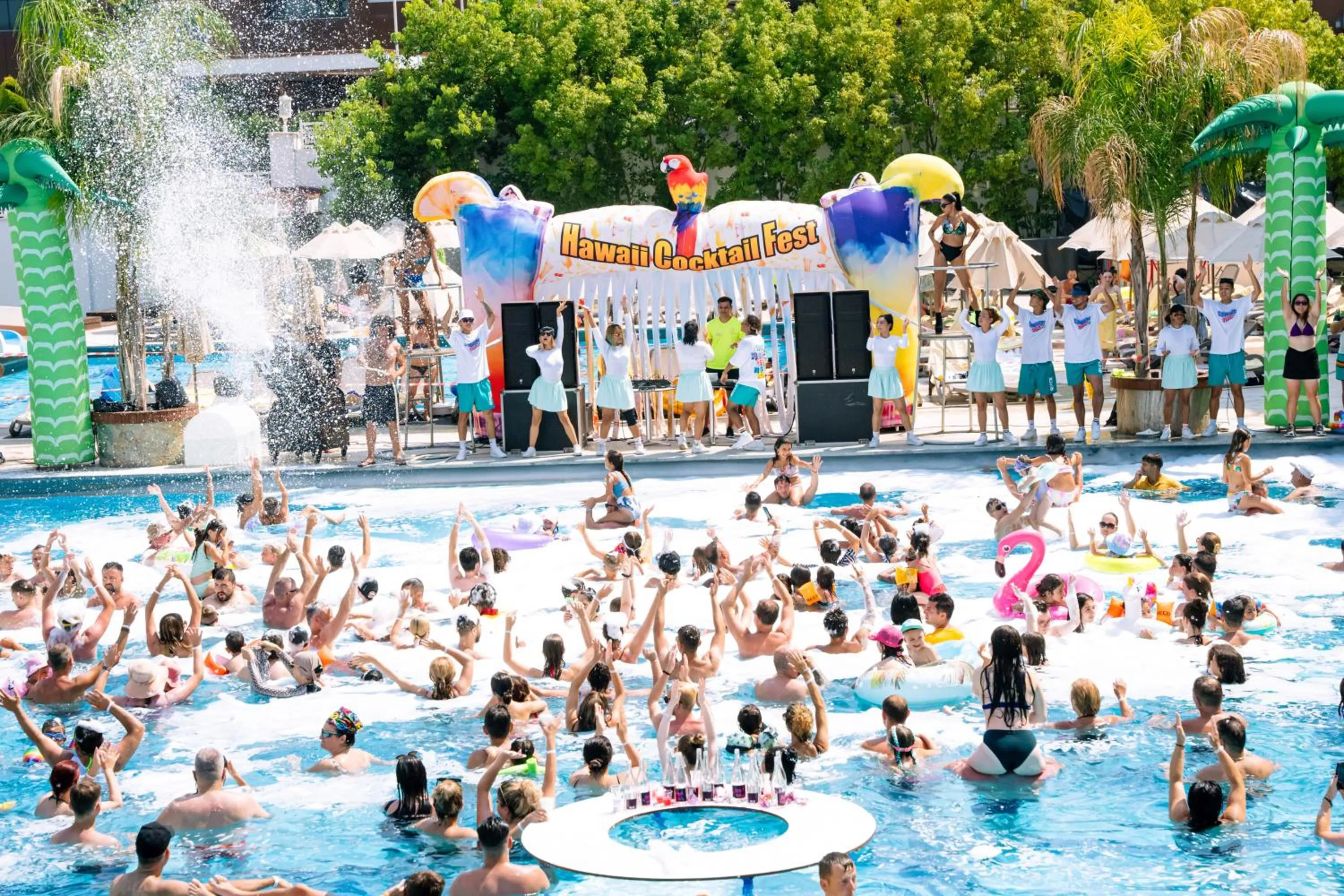 Swimming pool in Oz Hotels Side Premium