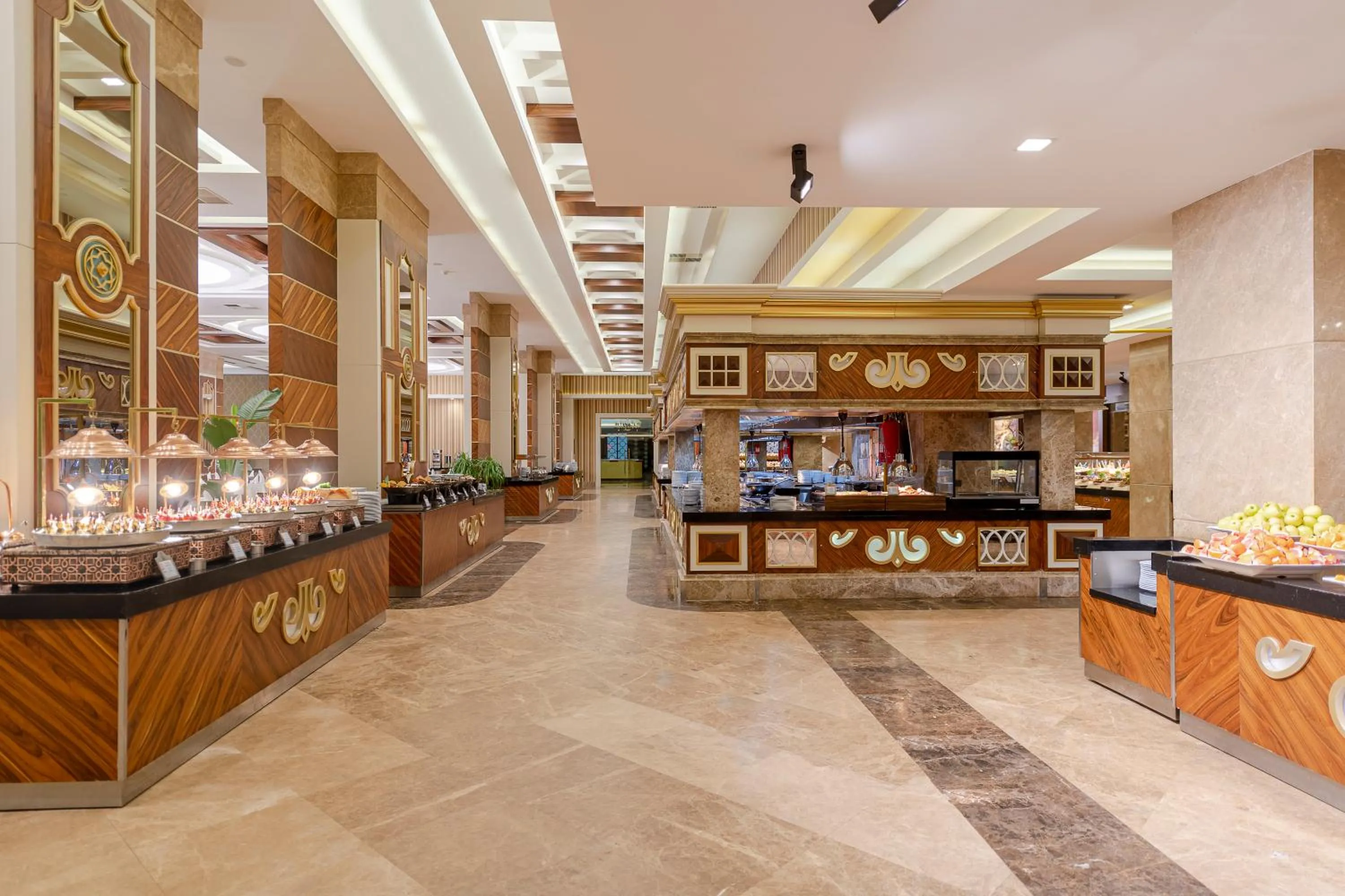 Restaurant/places to eat in Oz Hotels Side Premium