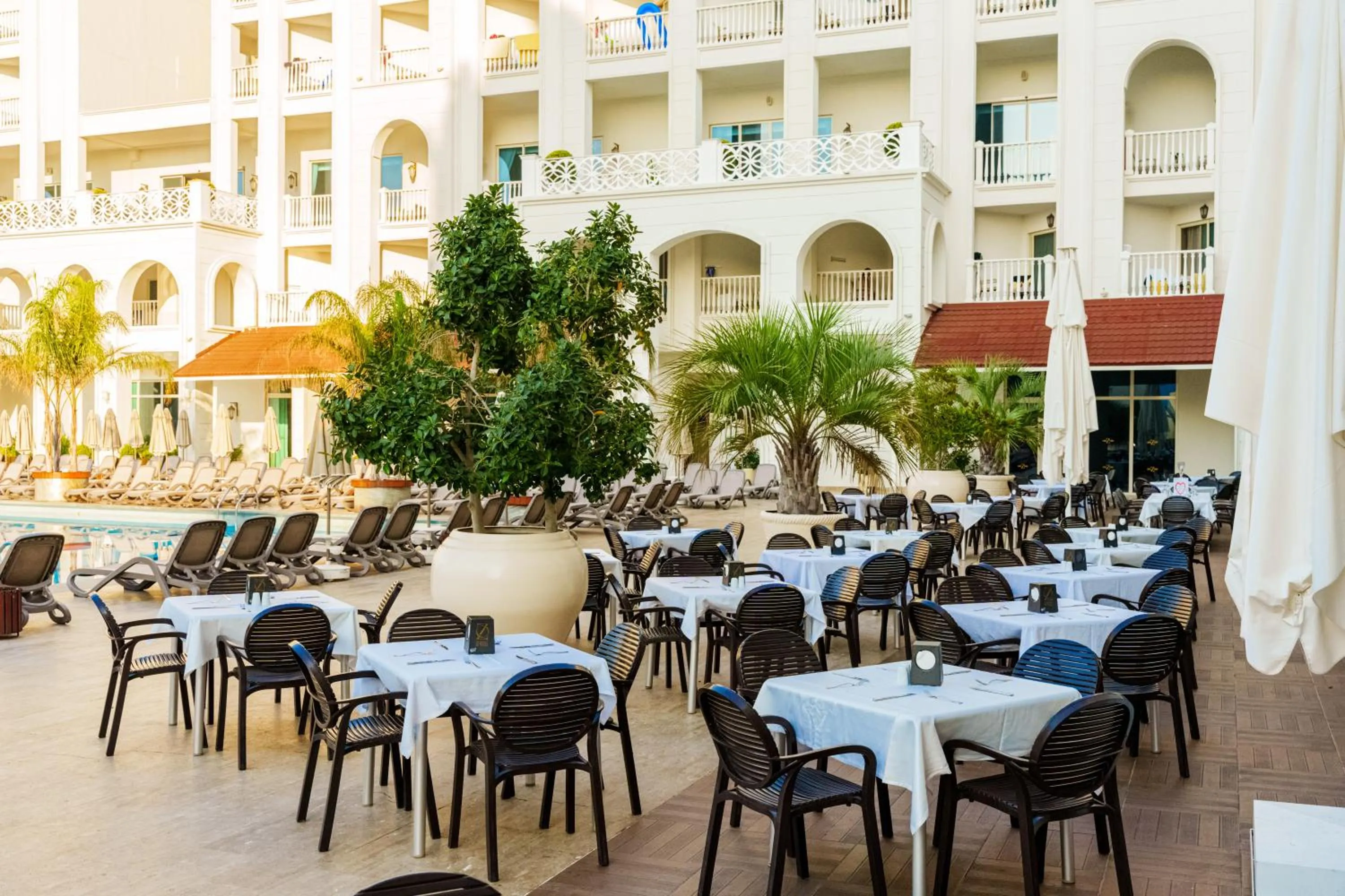 Restaurant/places to eat in Oz Hotels Side Premium