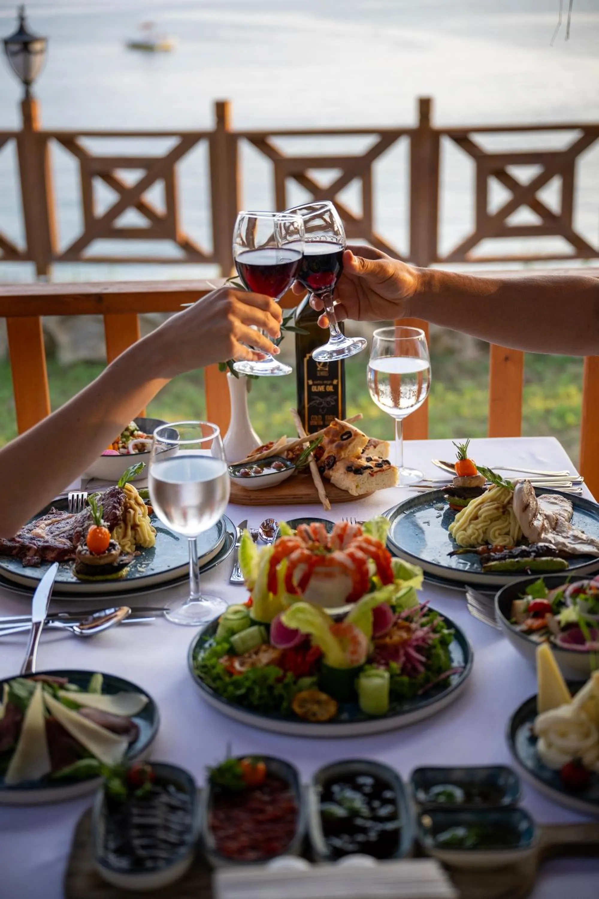 Dinner in Oz Hotels Incekum Beach