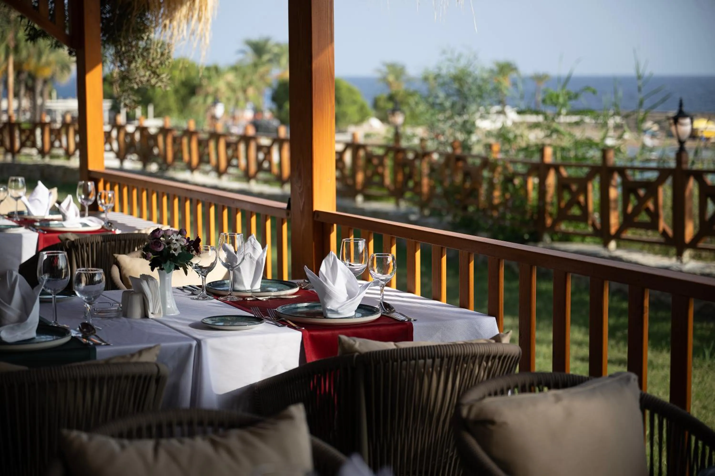 Restaurant/places to eat in Oz Hotels Incekum Beach