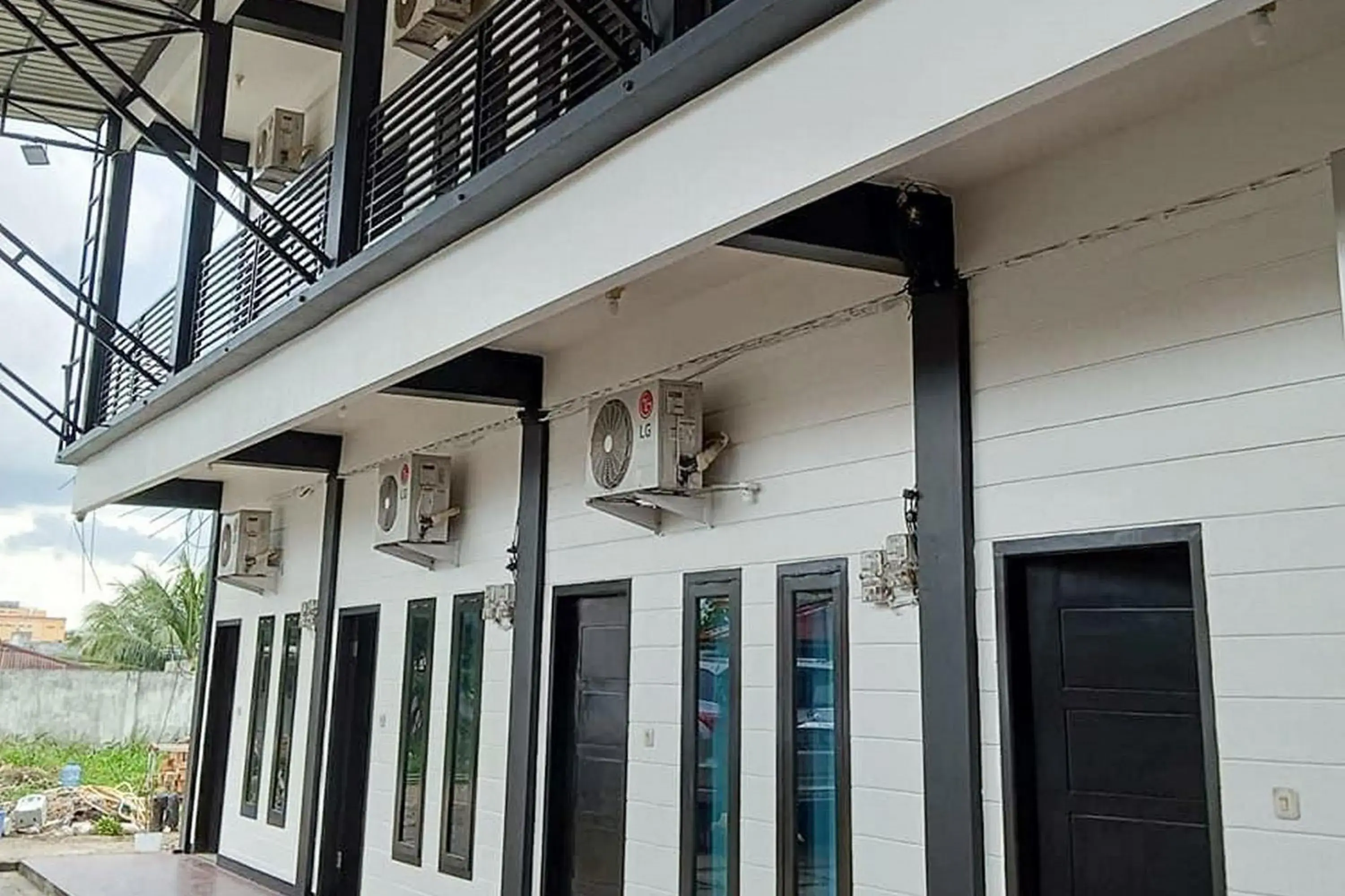 Property building in Marthine Residence Syariah RedPartner Property building in Marthine Residence Syariah RedPartner