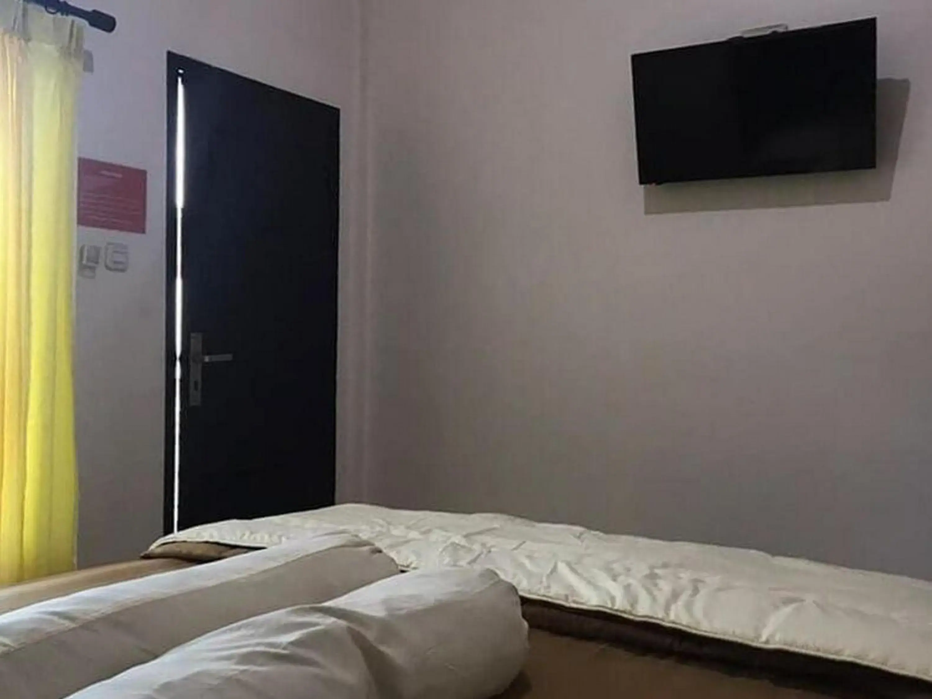 Bedroom, Bed in Marthine Residence Syariah RedPartner Bedroom, Bed in Marthine Residence Syariah RedPartner