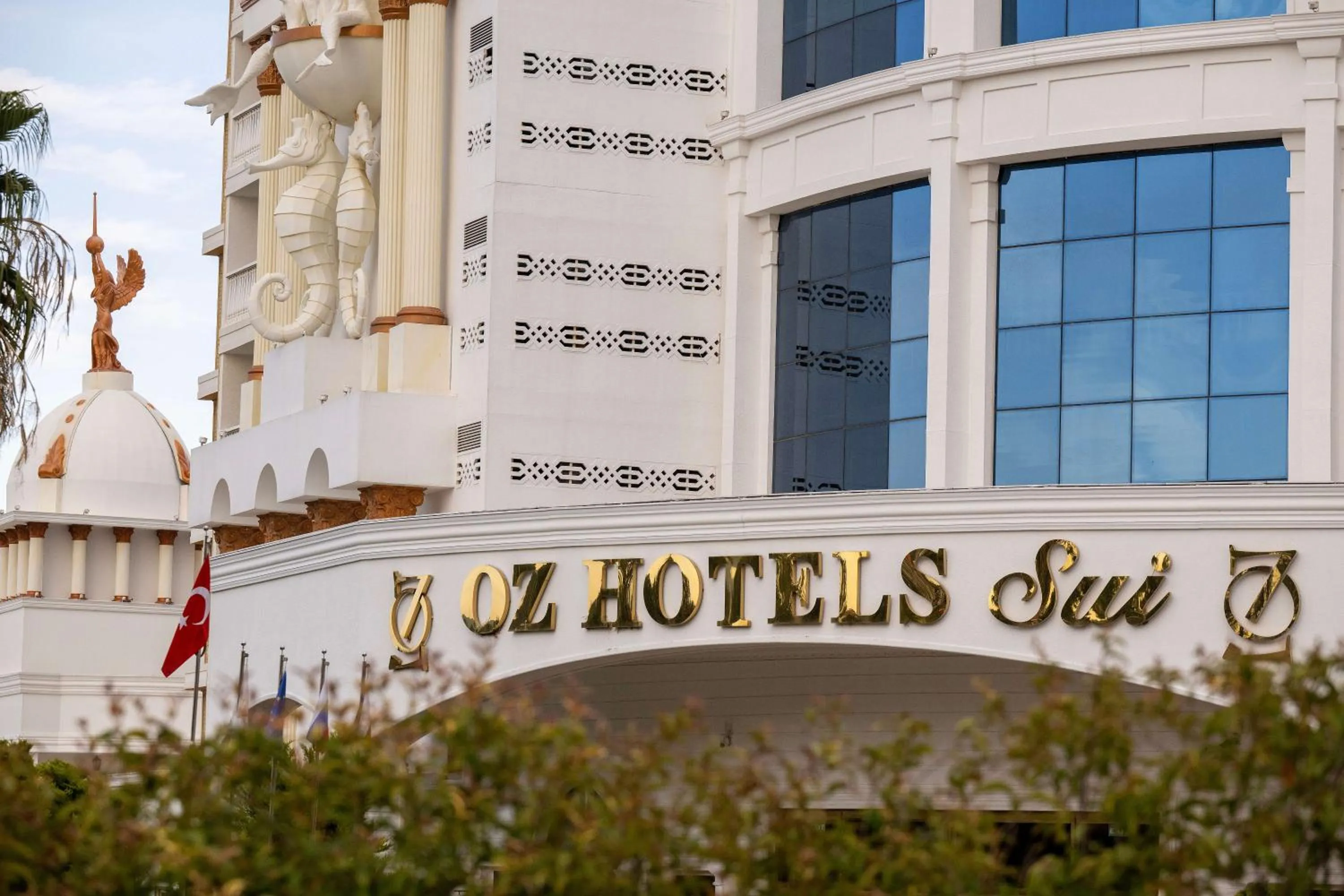 Off site in Oz Hotels Sui