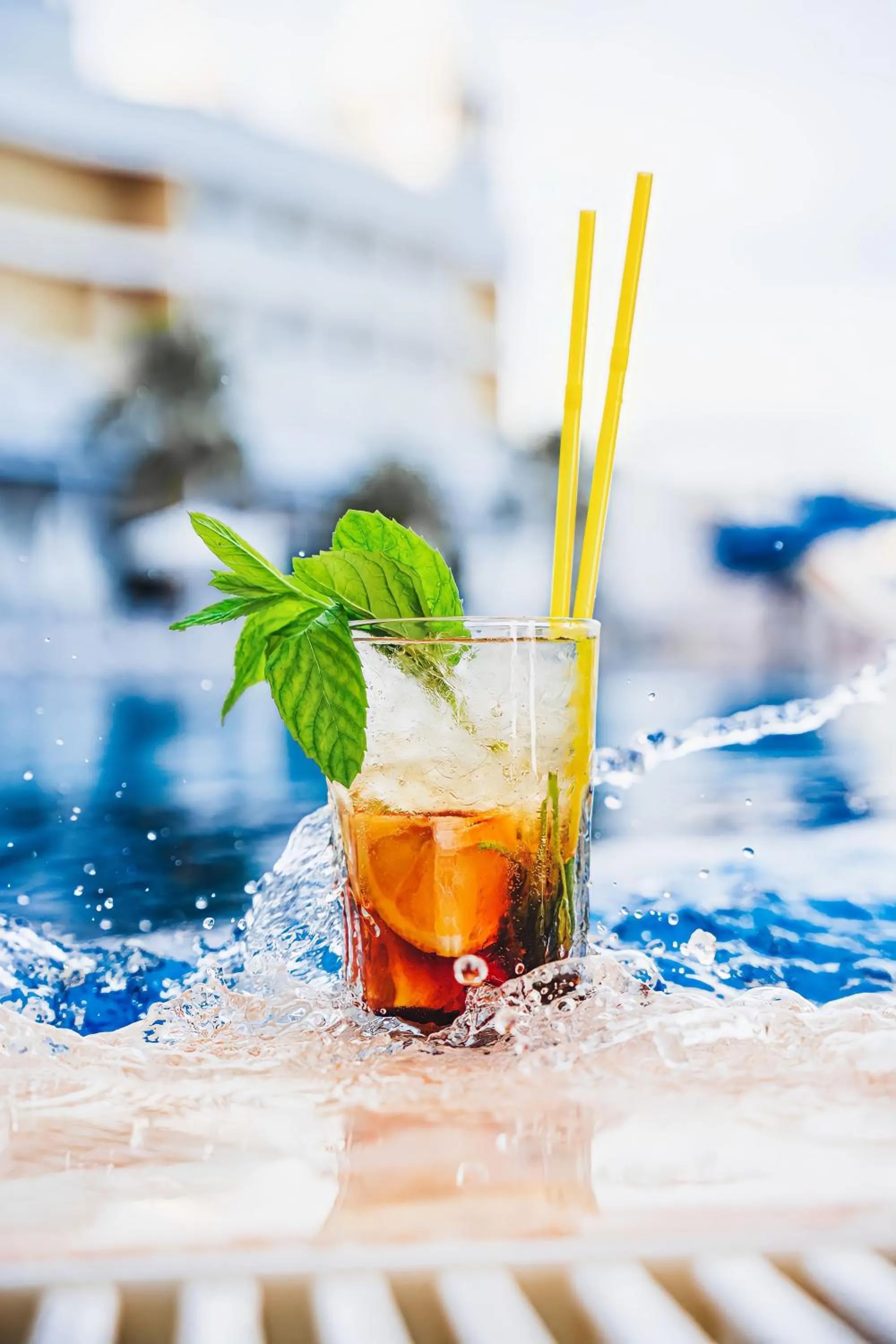 Drinks in Oz Hotels Sui