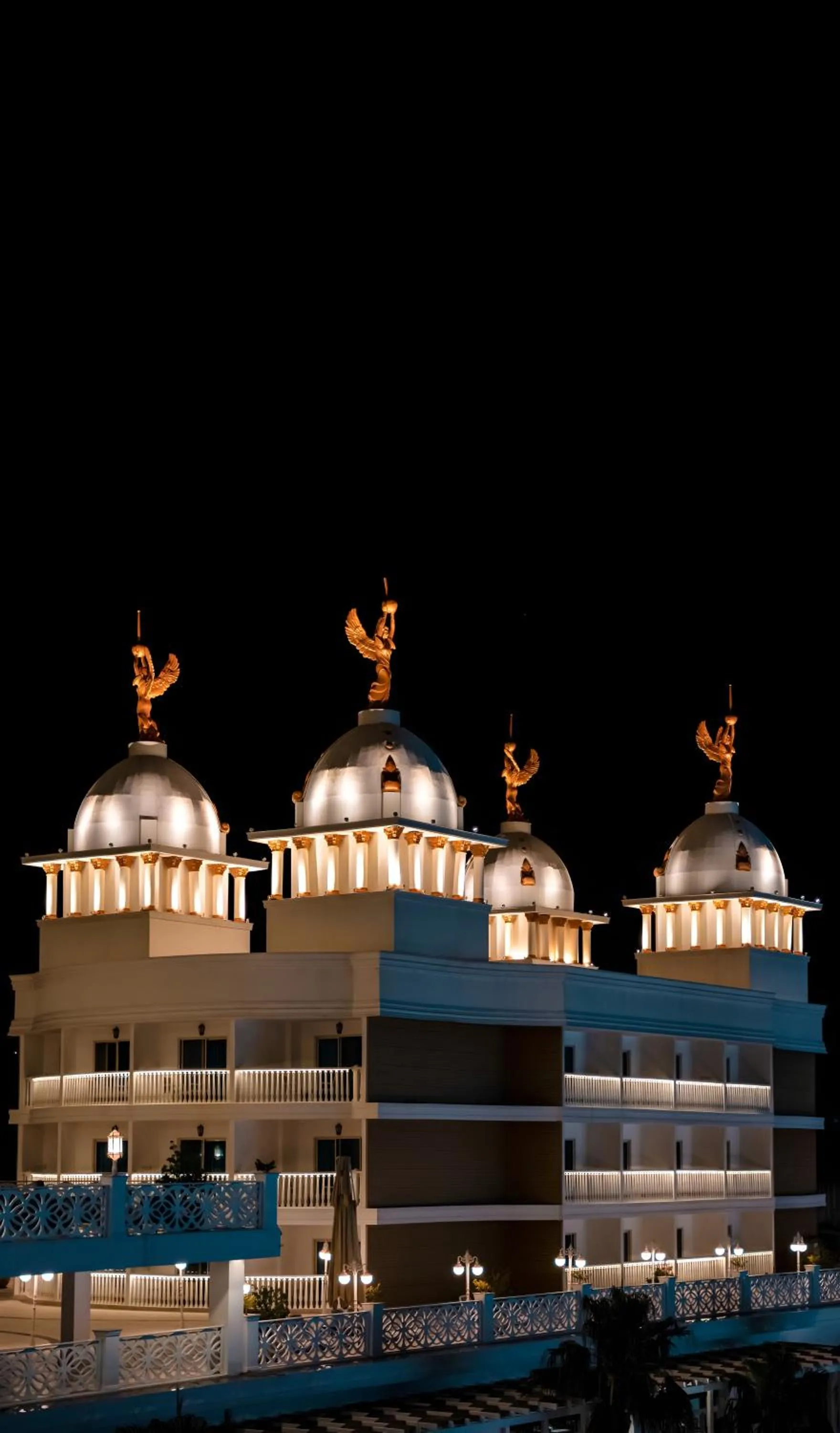 Off site in Oz Hotels Sui