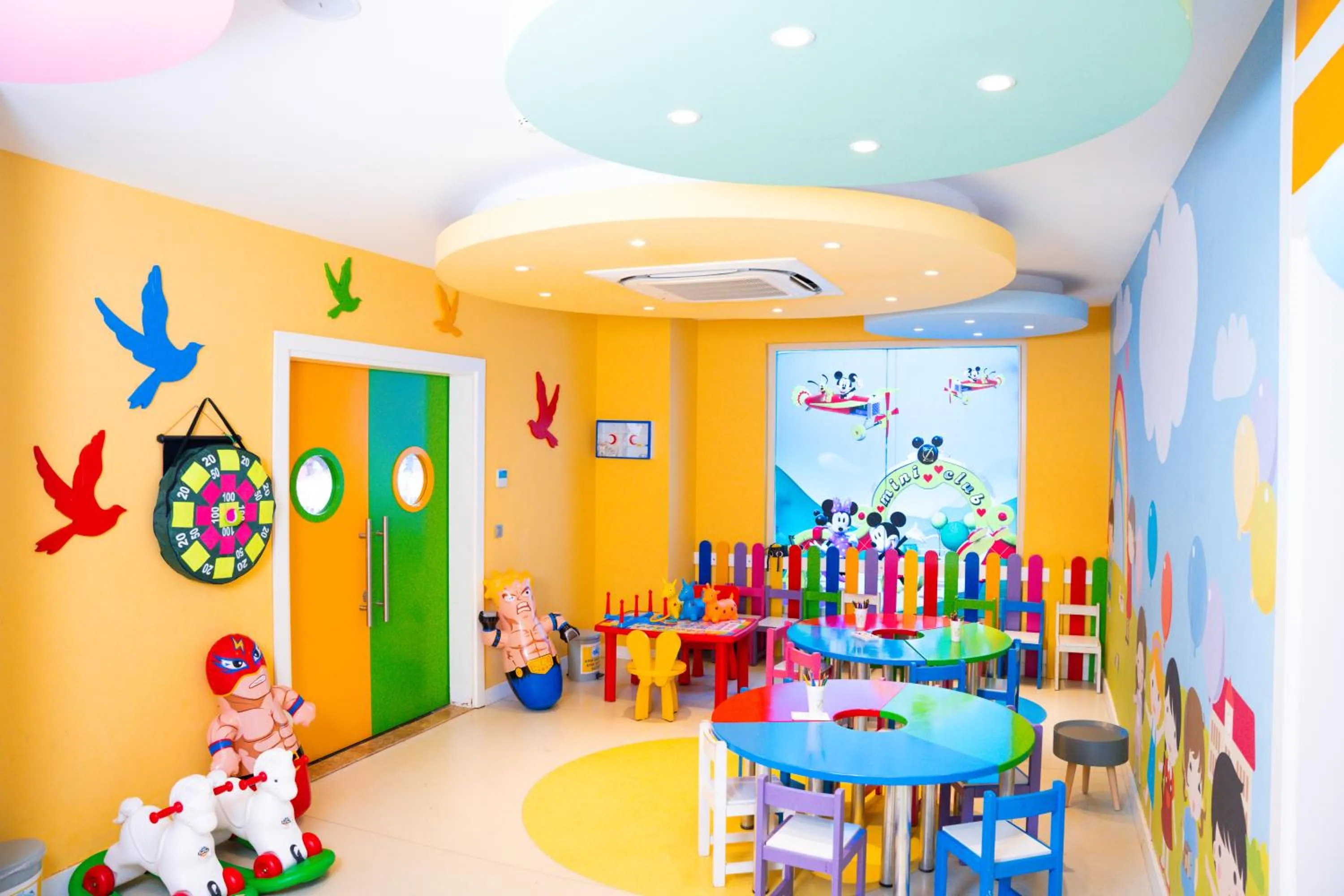 Kids's club in Oz Hotels Sui