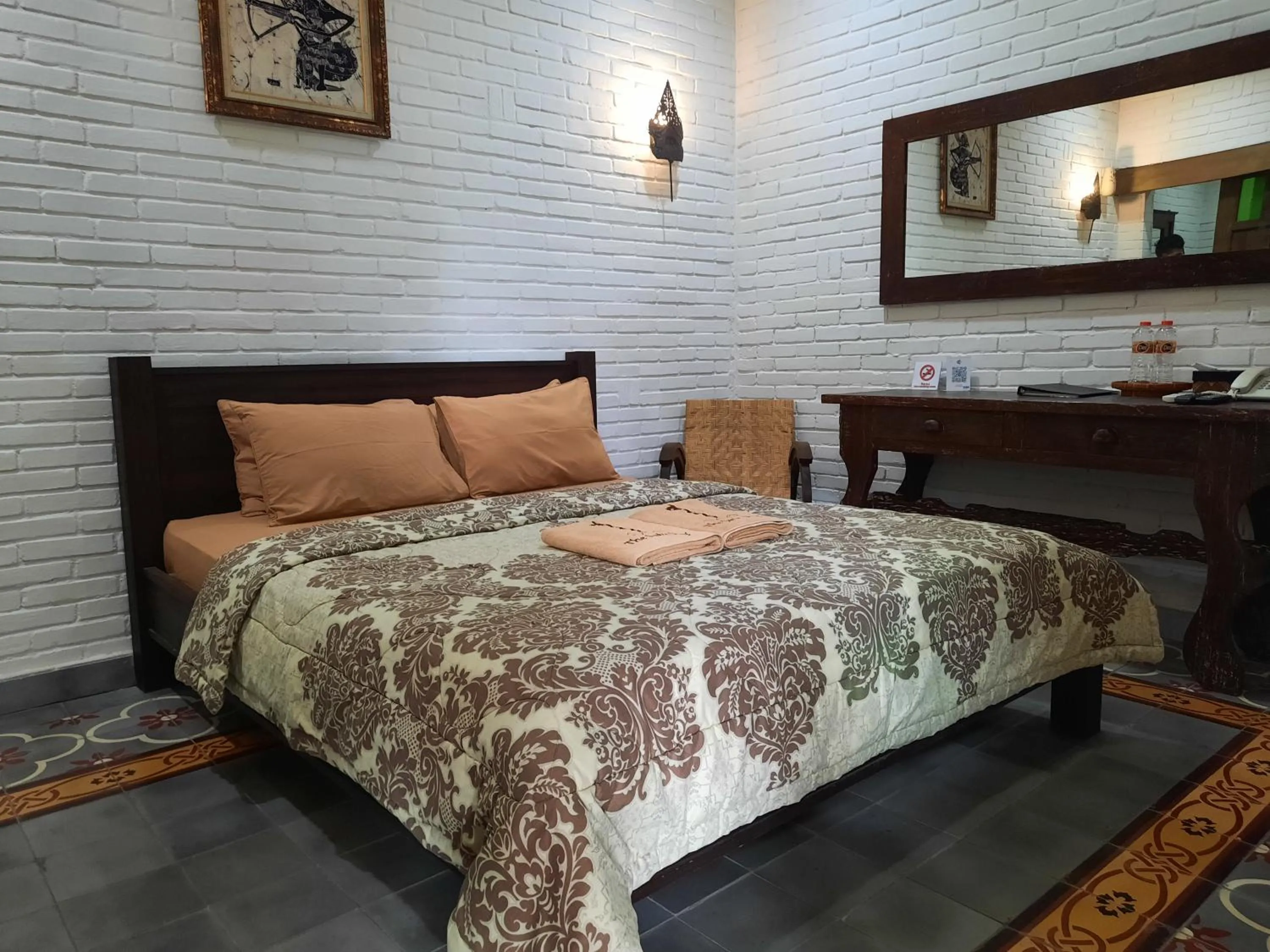 Bed in The Satu Stay Kayen