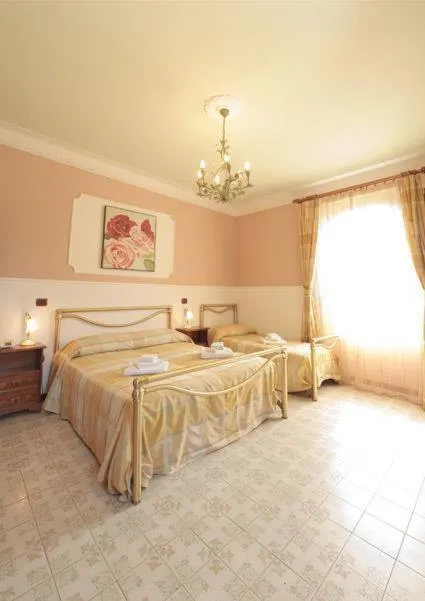 Bed in Hotel Villa San Donino