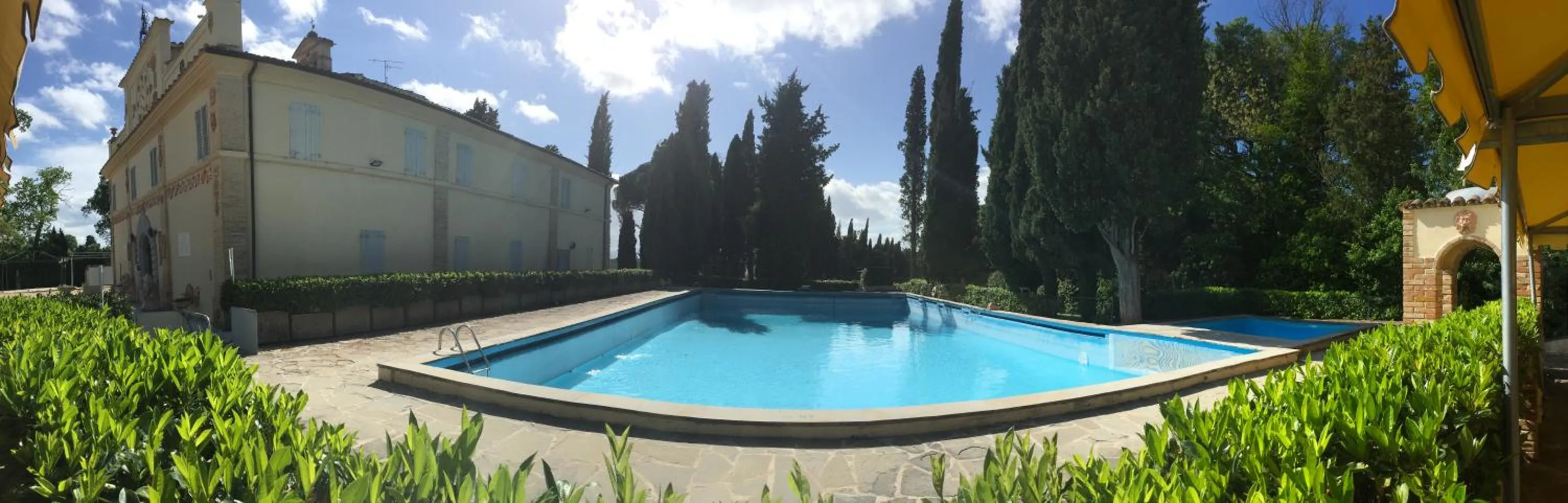 Day in Hotel Villa San Donino