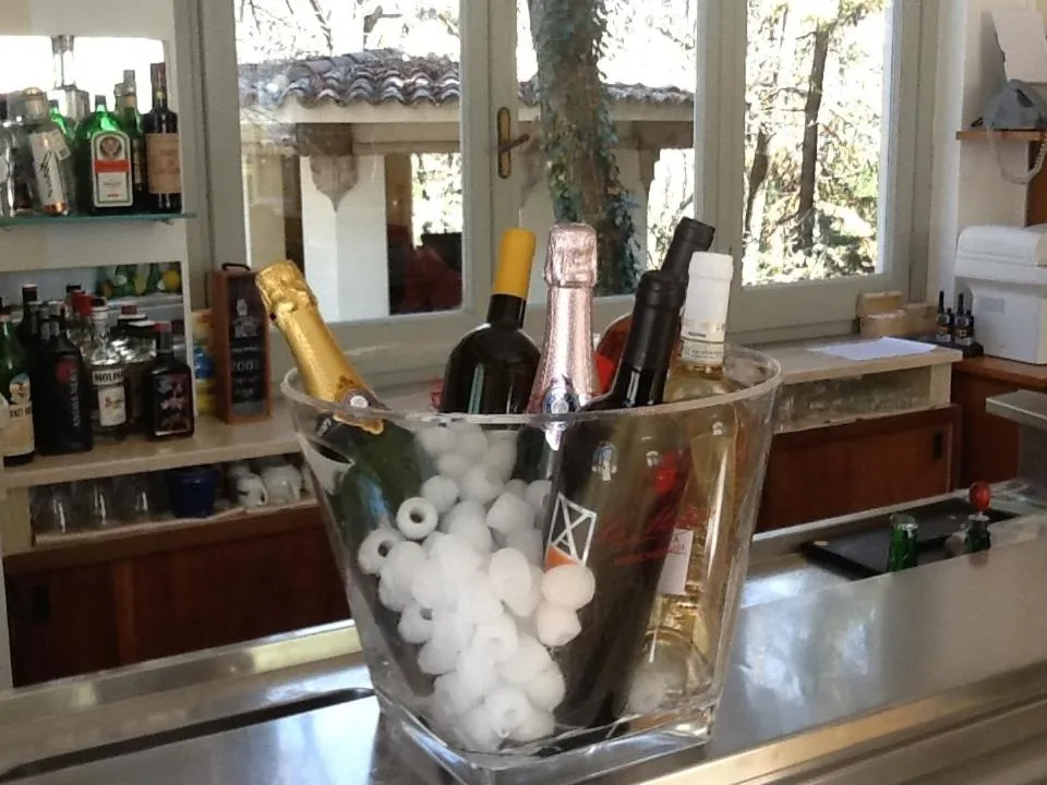 Alcoholic drinks in Hotel Villa San Donino