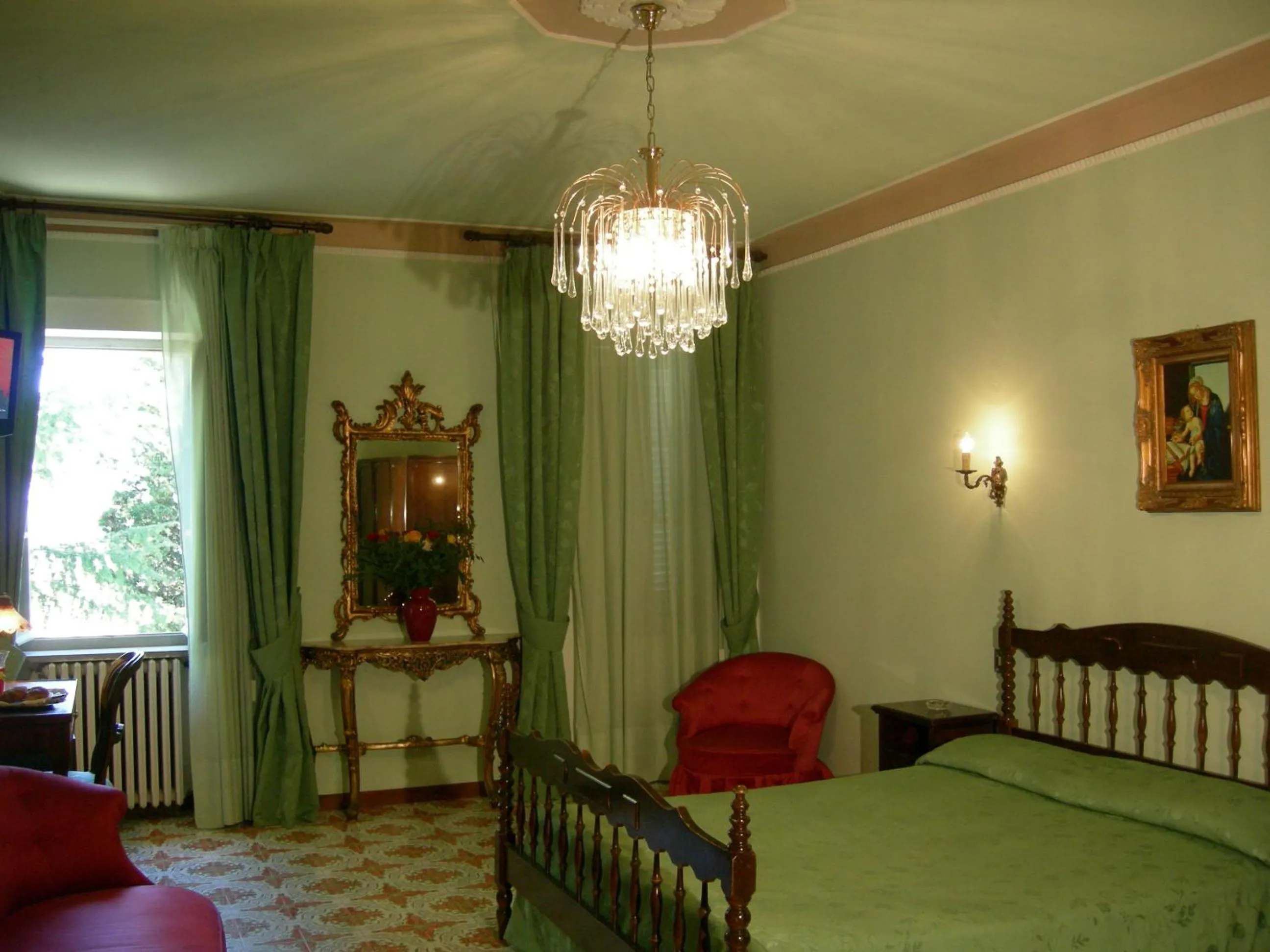Photo of the whole room, Bed in Hotel Villa San Donino