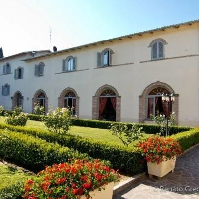 Property building in Hotel Villa San Donino