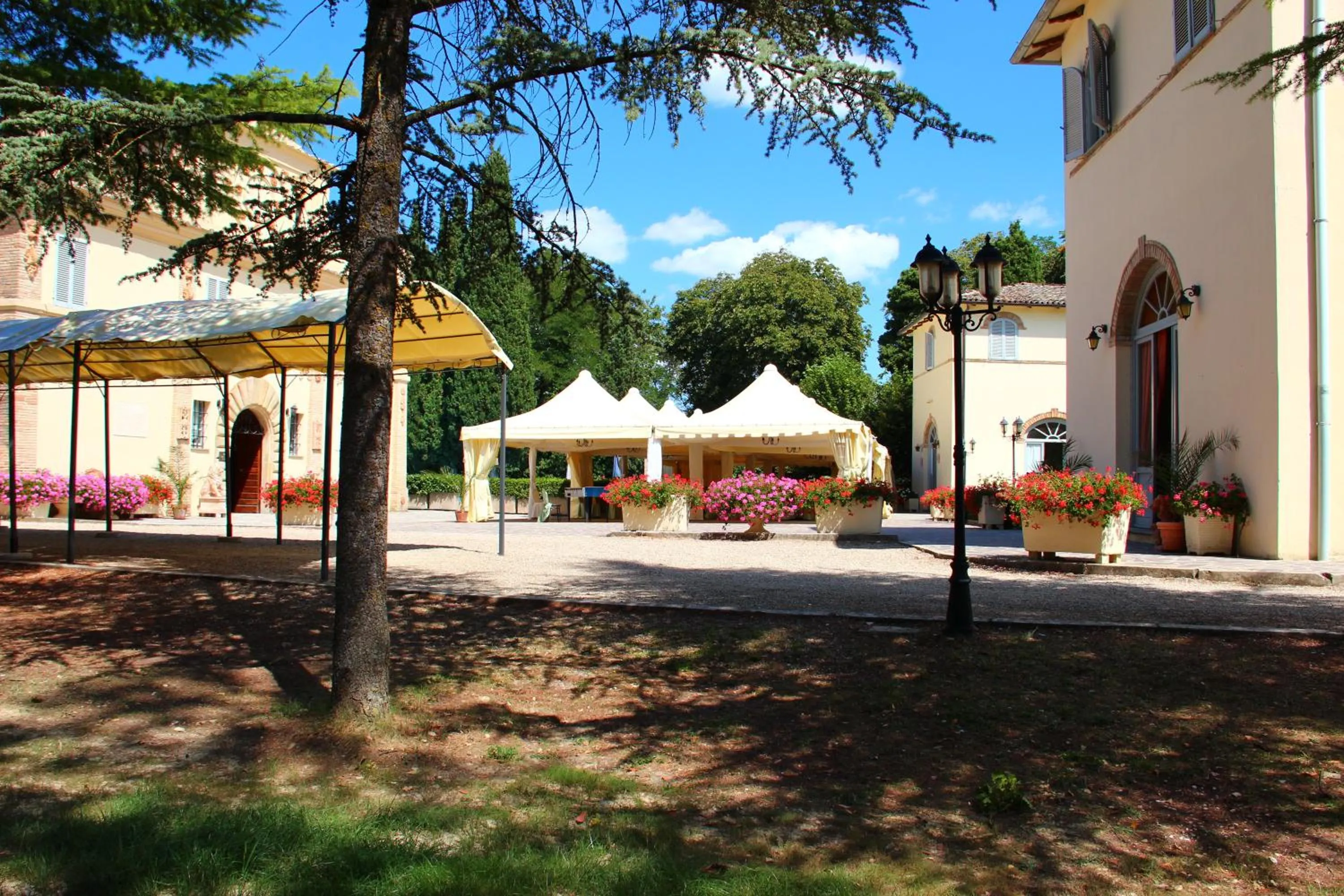 Day in Hotel Villa San Donino