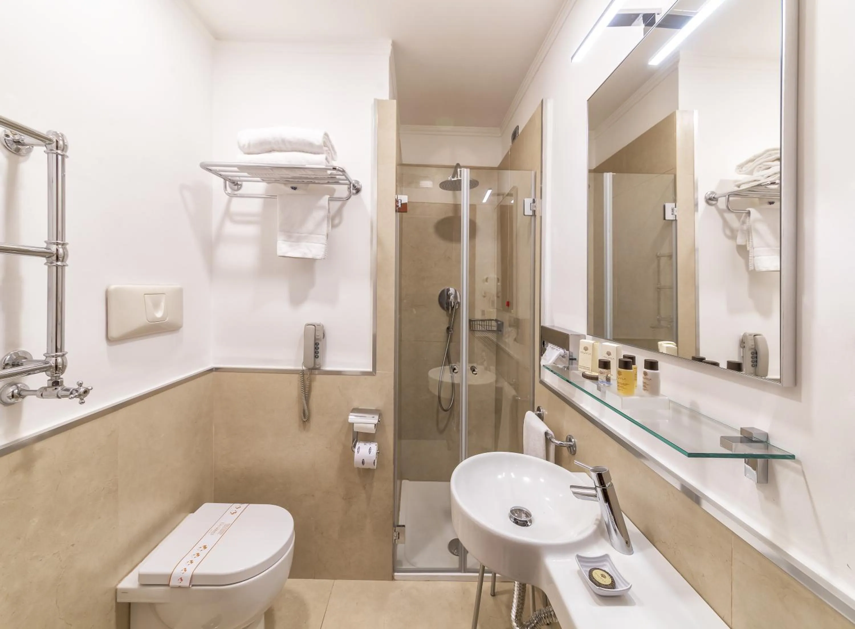 Bathroom in Palazzo Turchini