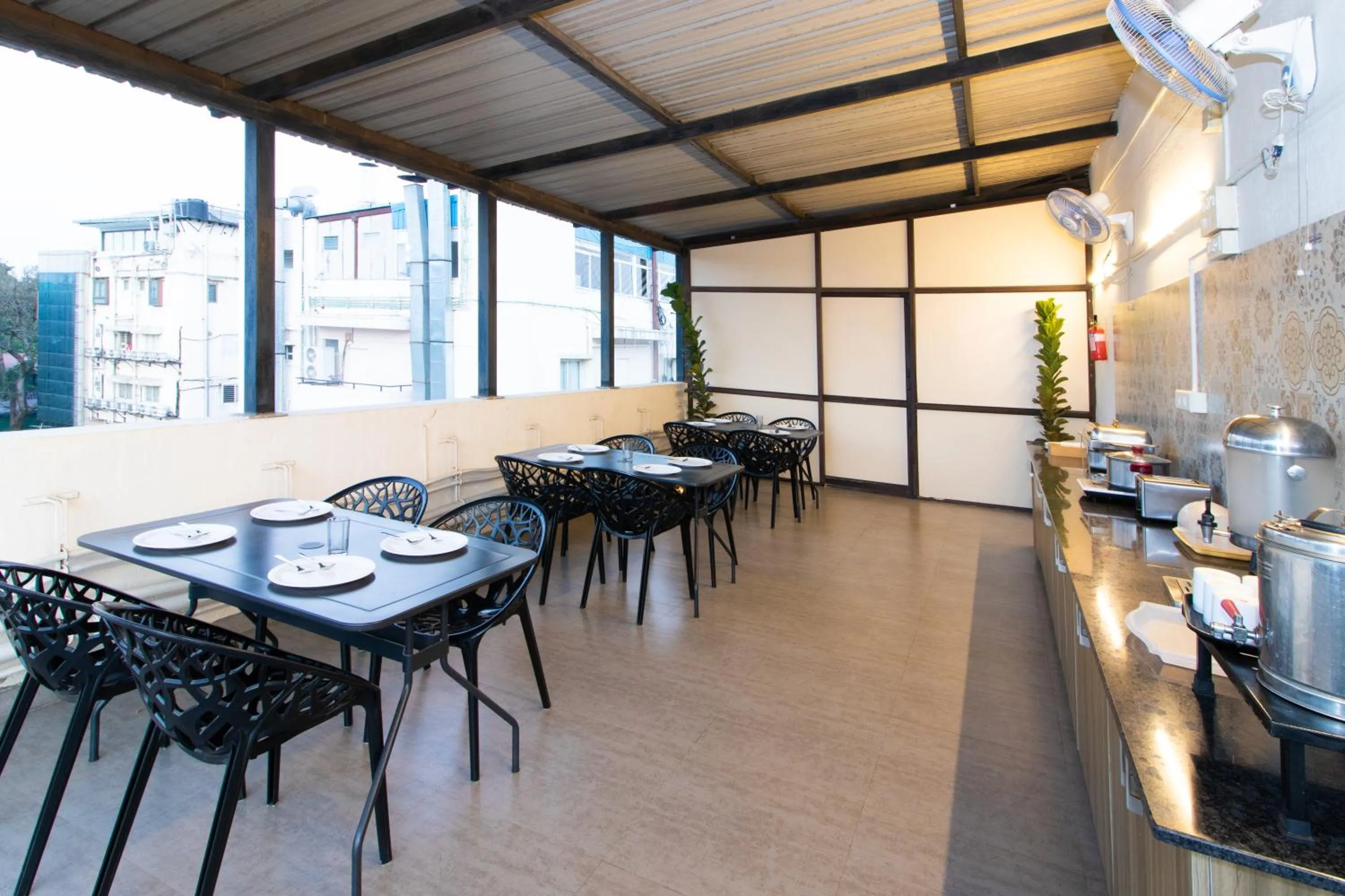 Restaurant/places to eat in Sanctum Suites Indiranagar Bangalore