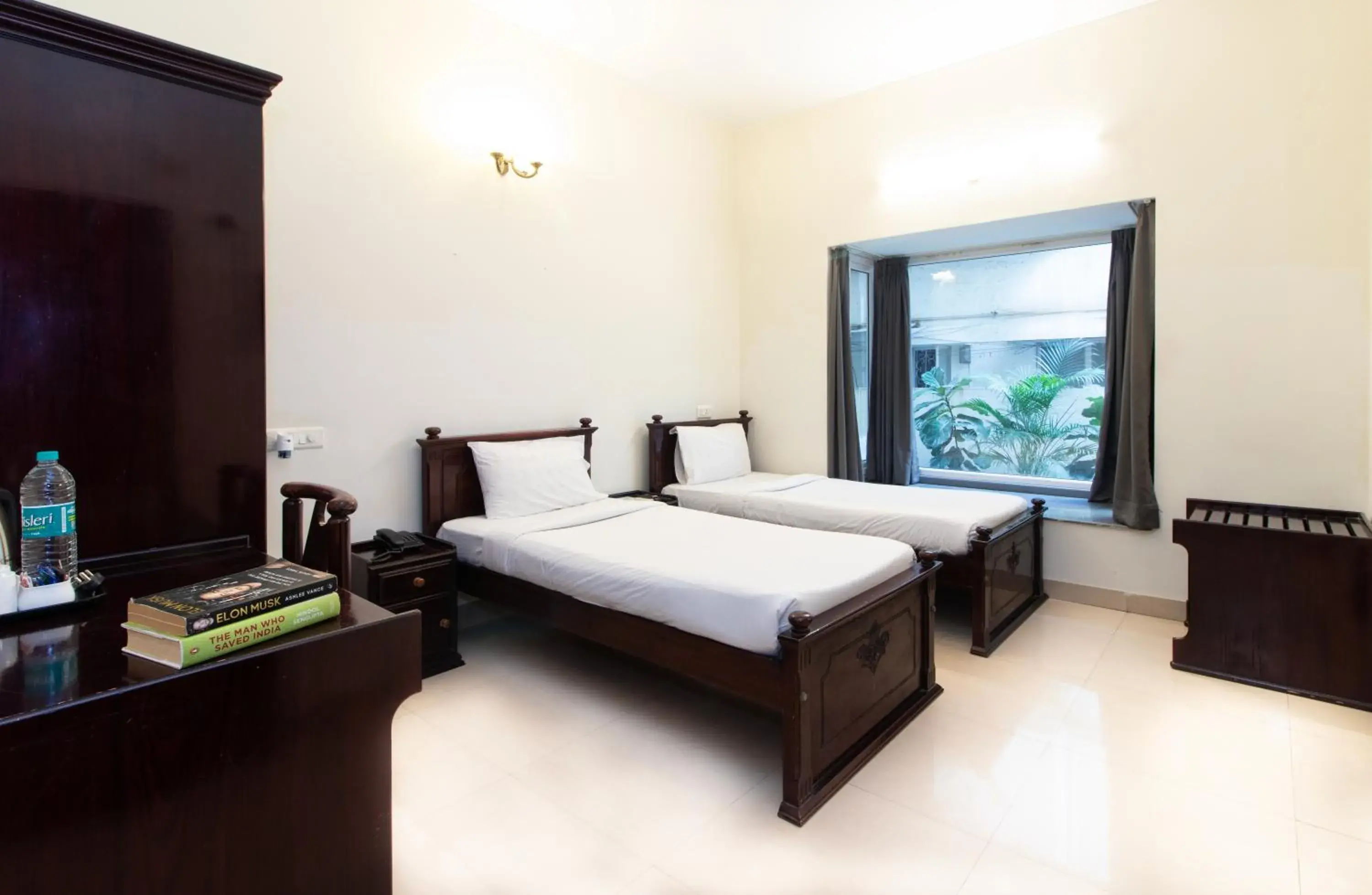 Deluxe Twin Room - single occupancy in Sanctum Suites Indiranagar Bangalore Deluxe Twin Room - single occupancy in Sanctum Suites Indiranagar Bangalore