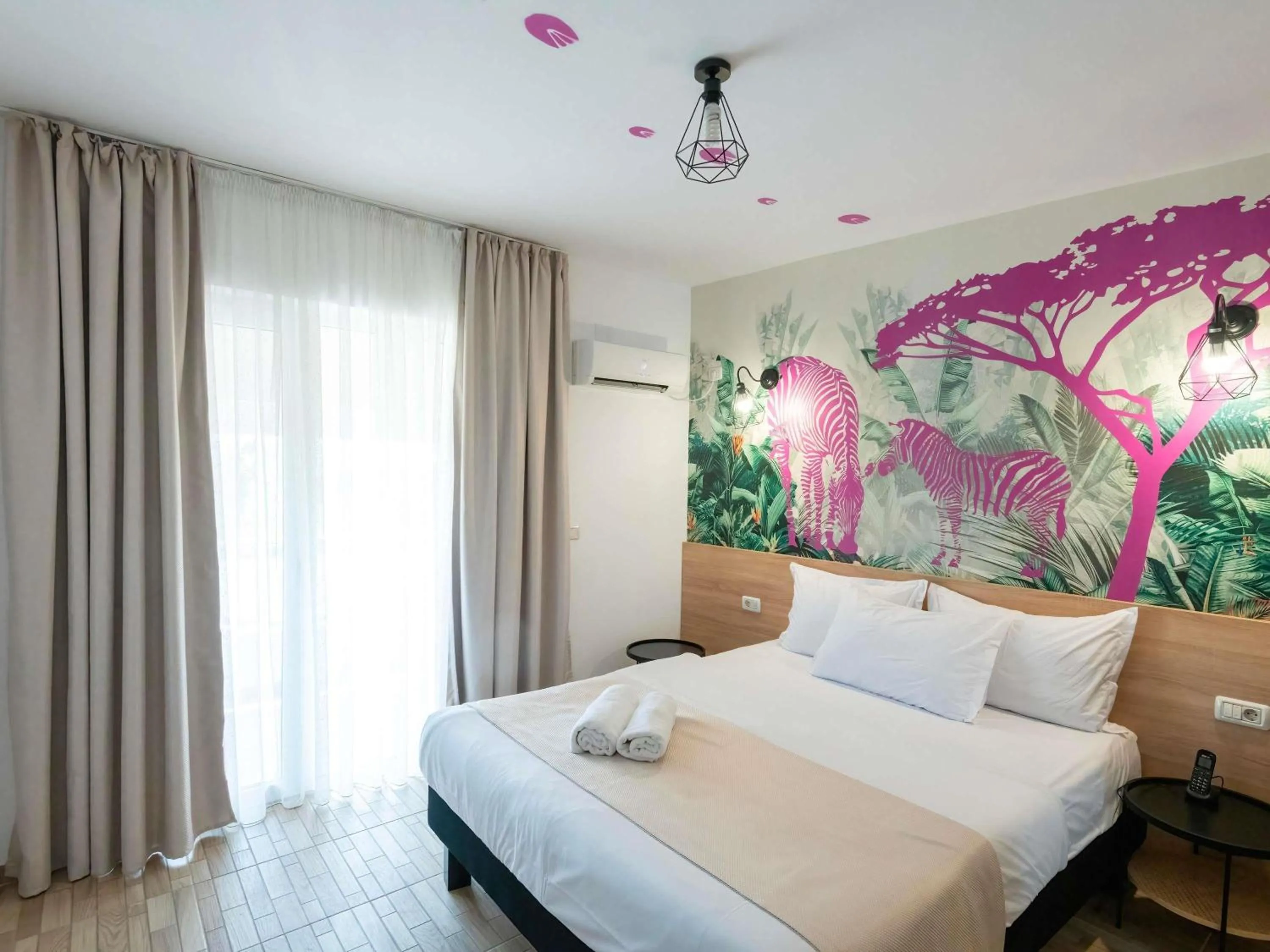 Bedroom, Bed in ibis Styles Venus