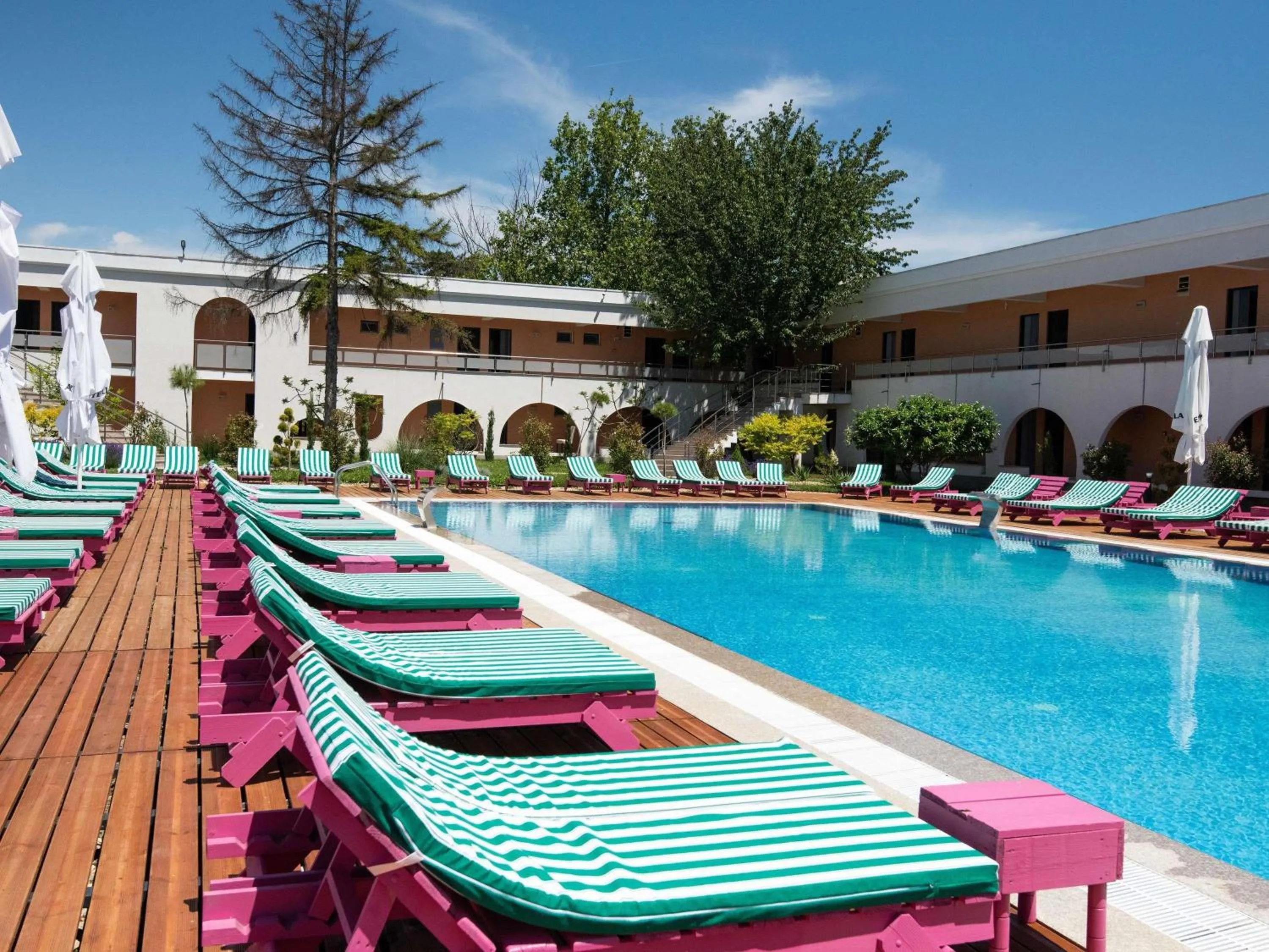 Property building in ibis Styles Venus