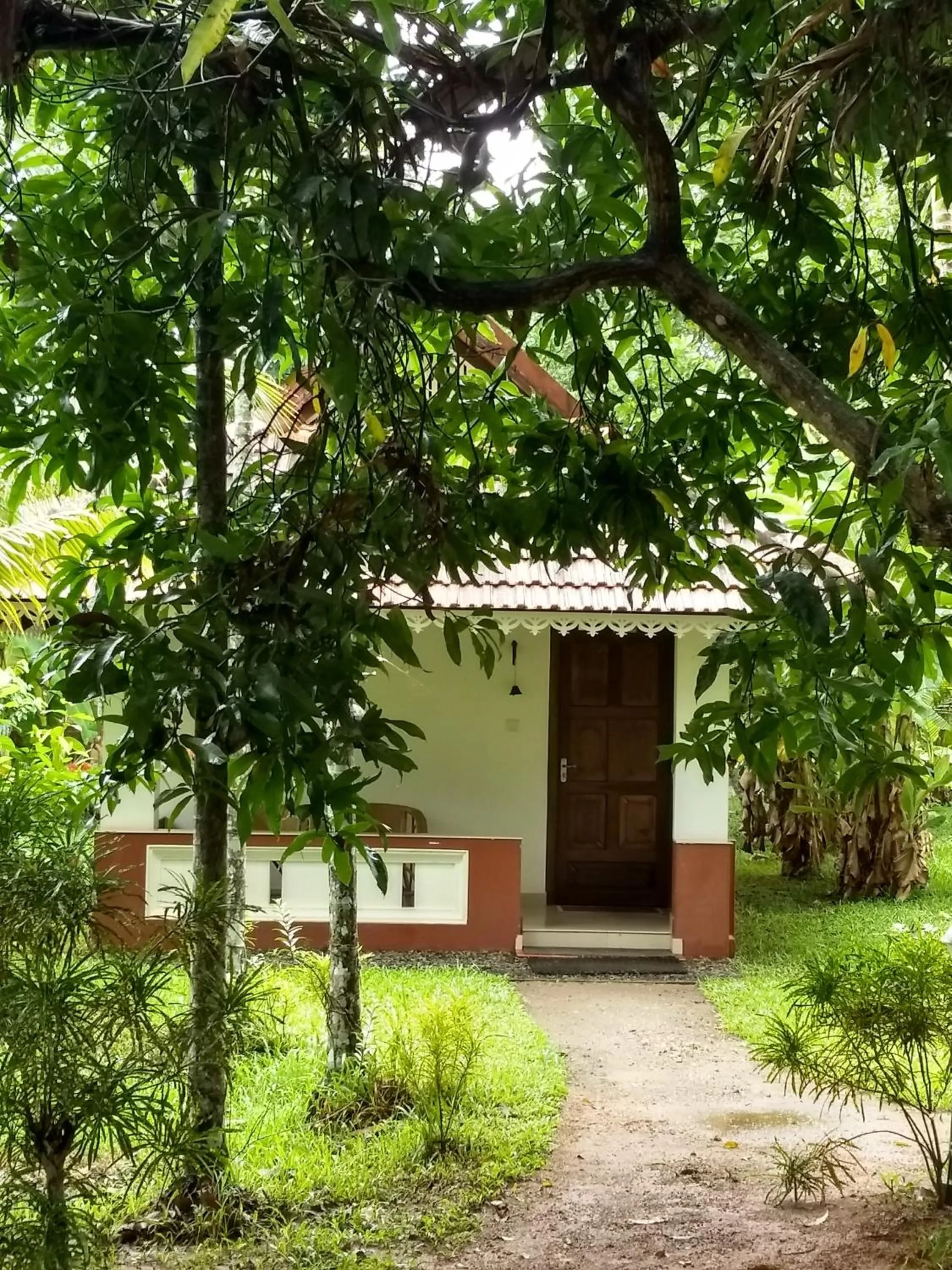 Facade/entrance in Palmgrove Lake Resort