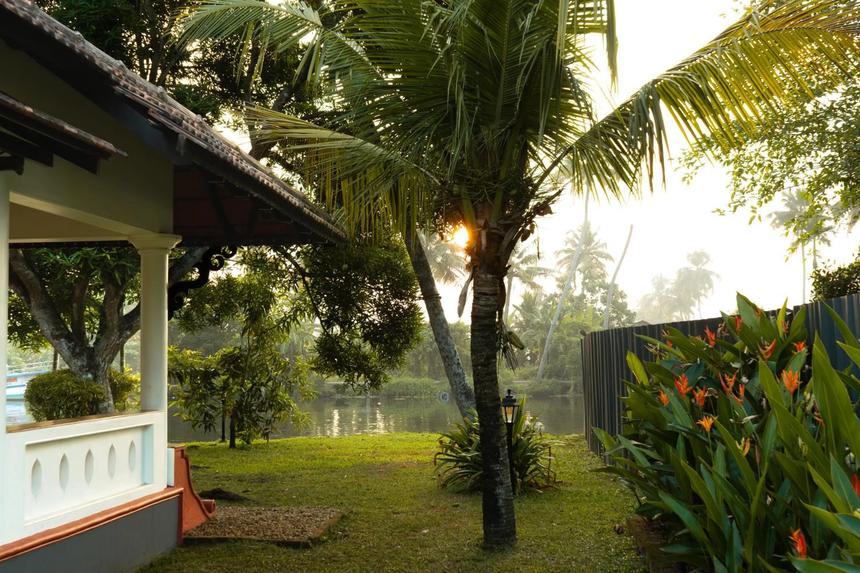 Day in Palmgrove Lake Resort