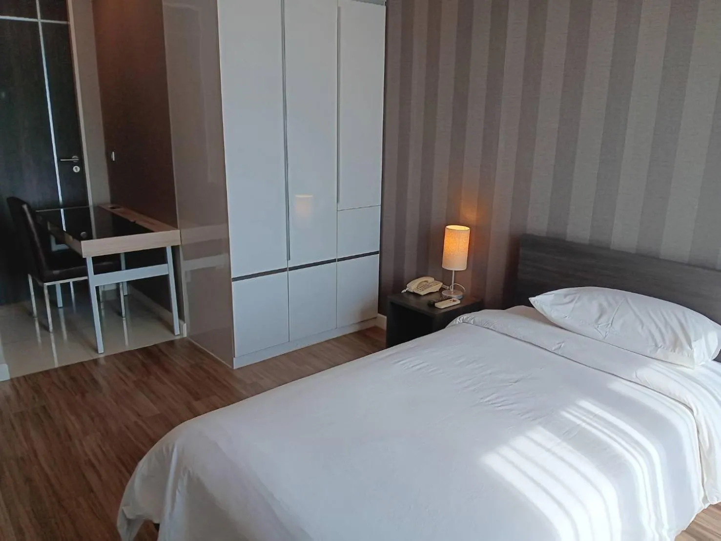 Bedroom, Bed in J Residence Thonglor 8